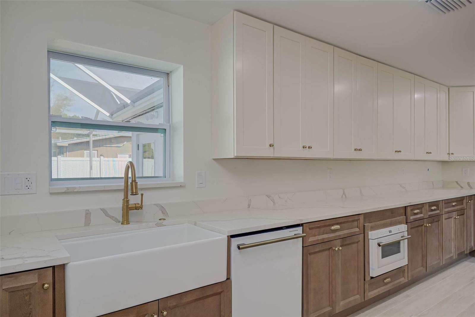 Image 12 of 29 For 3835 Harold Avenue