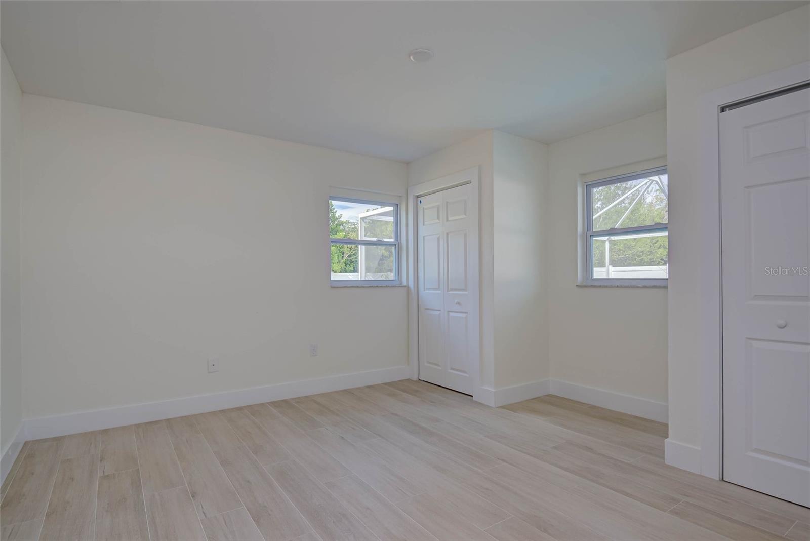 Image 19 of 29 For 3835 Harold Avenue