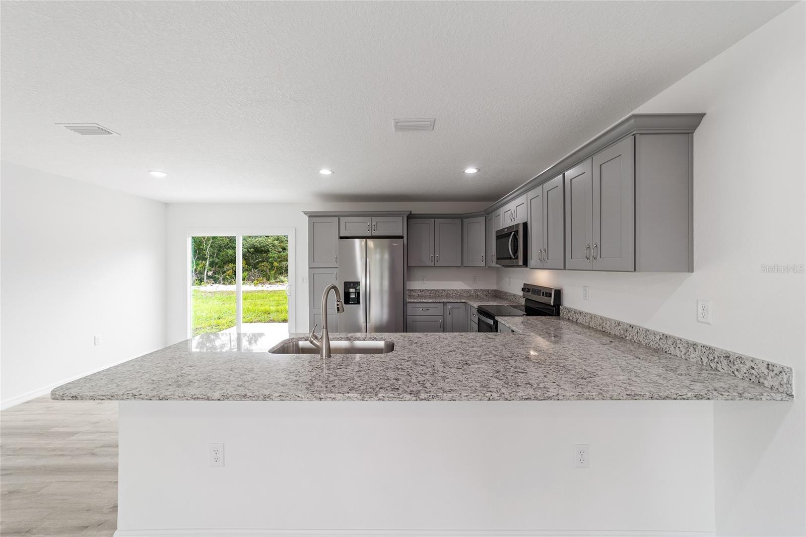 Image 29 of 53 For 20661 Marine Boulevard