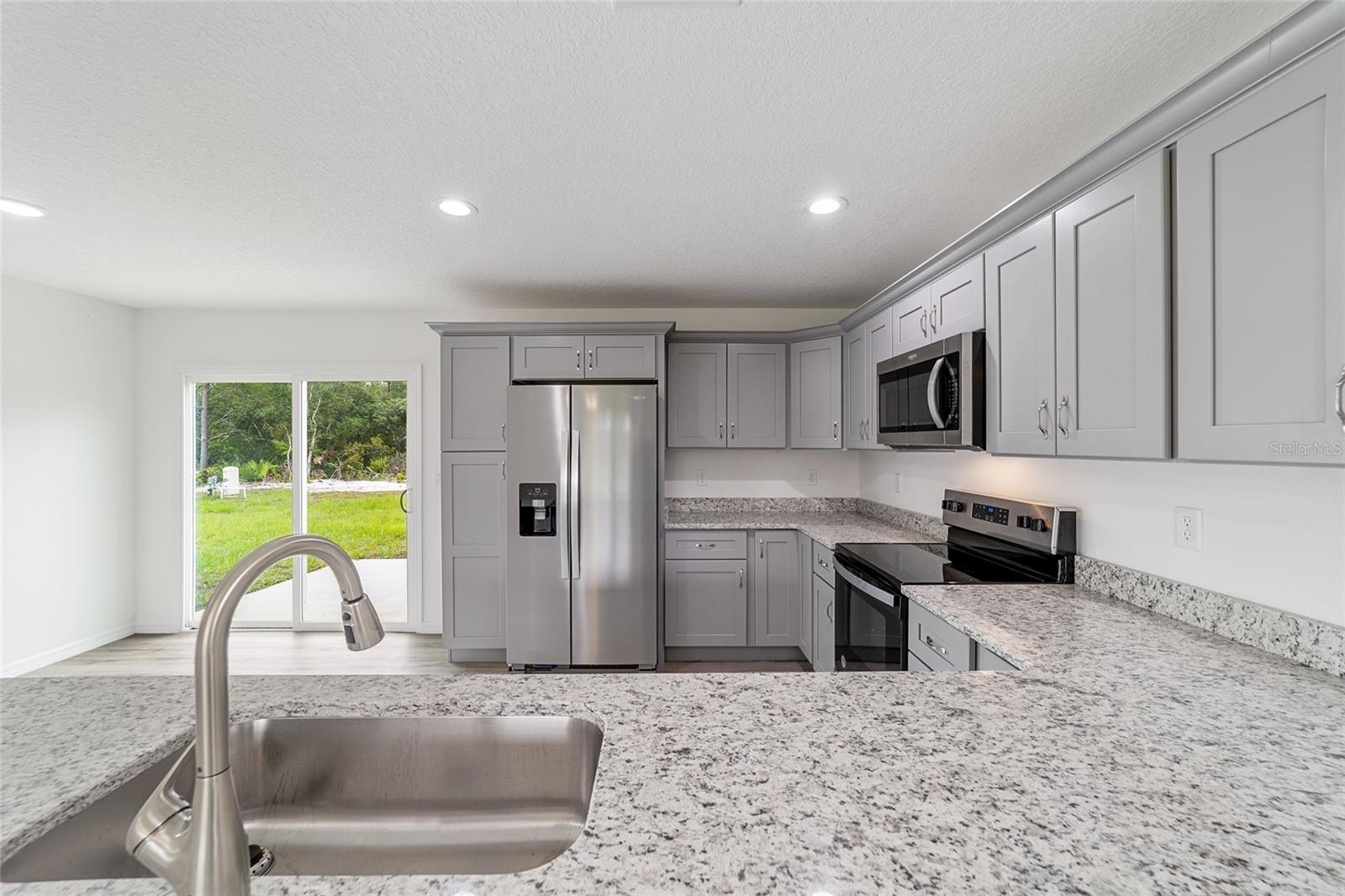 Image 30 of 53 For 20661 Marine Boulevard