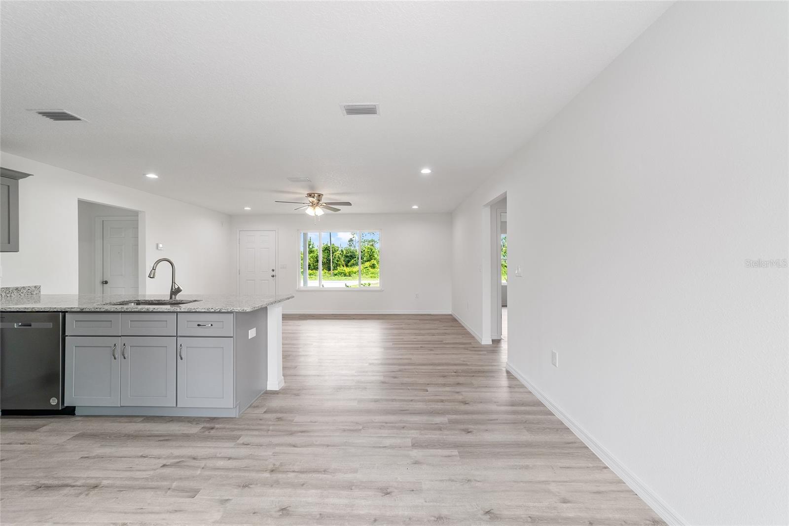 Image 33 of 53 For 20661 Marine Boulevard
