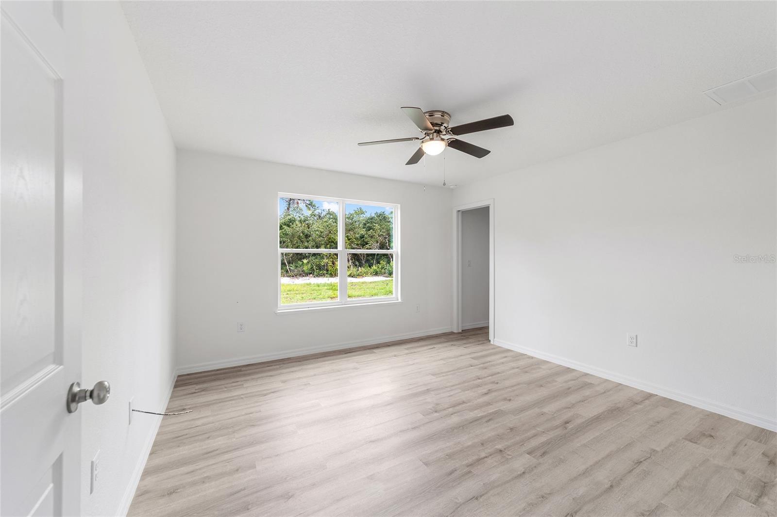 Image 35 of 53 For 20661 Marine Boulevard