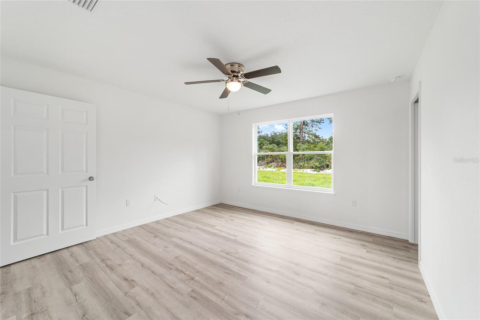 Image 38 of 53 For 20661 Marine Boulevard