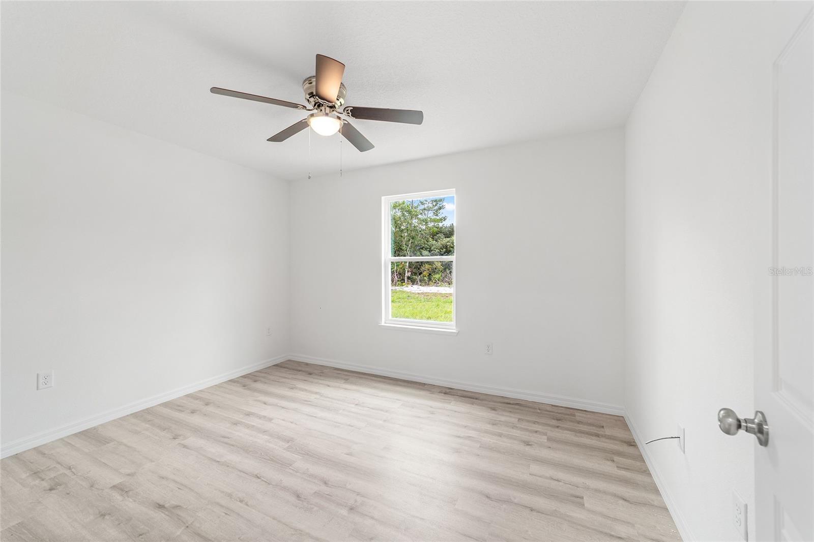Image 44 of 53 For 20661 Marine Boulevard