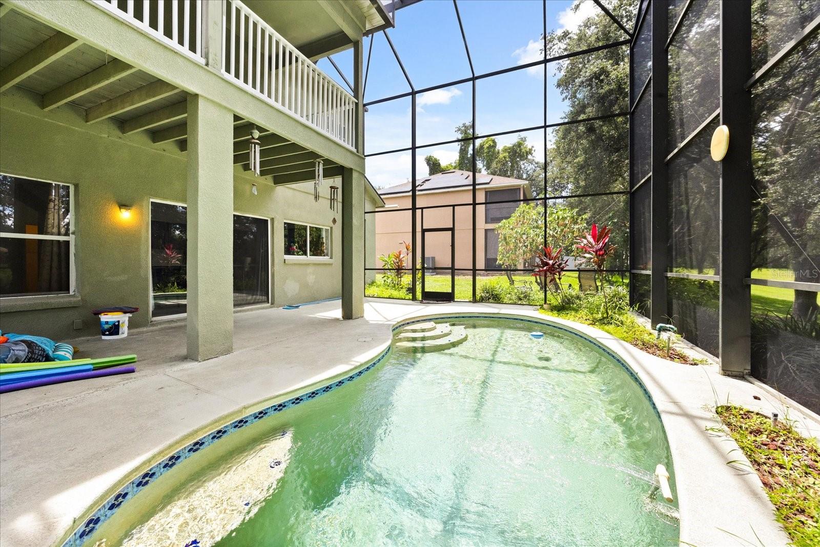 Image 35 of 39 For 2014 Applegate Drive