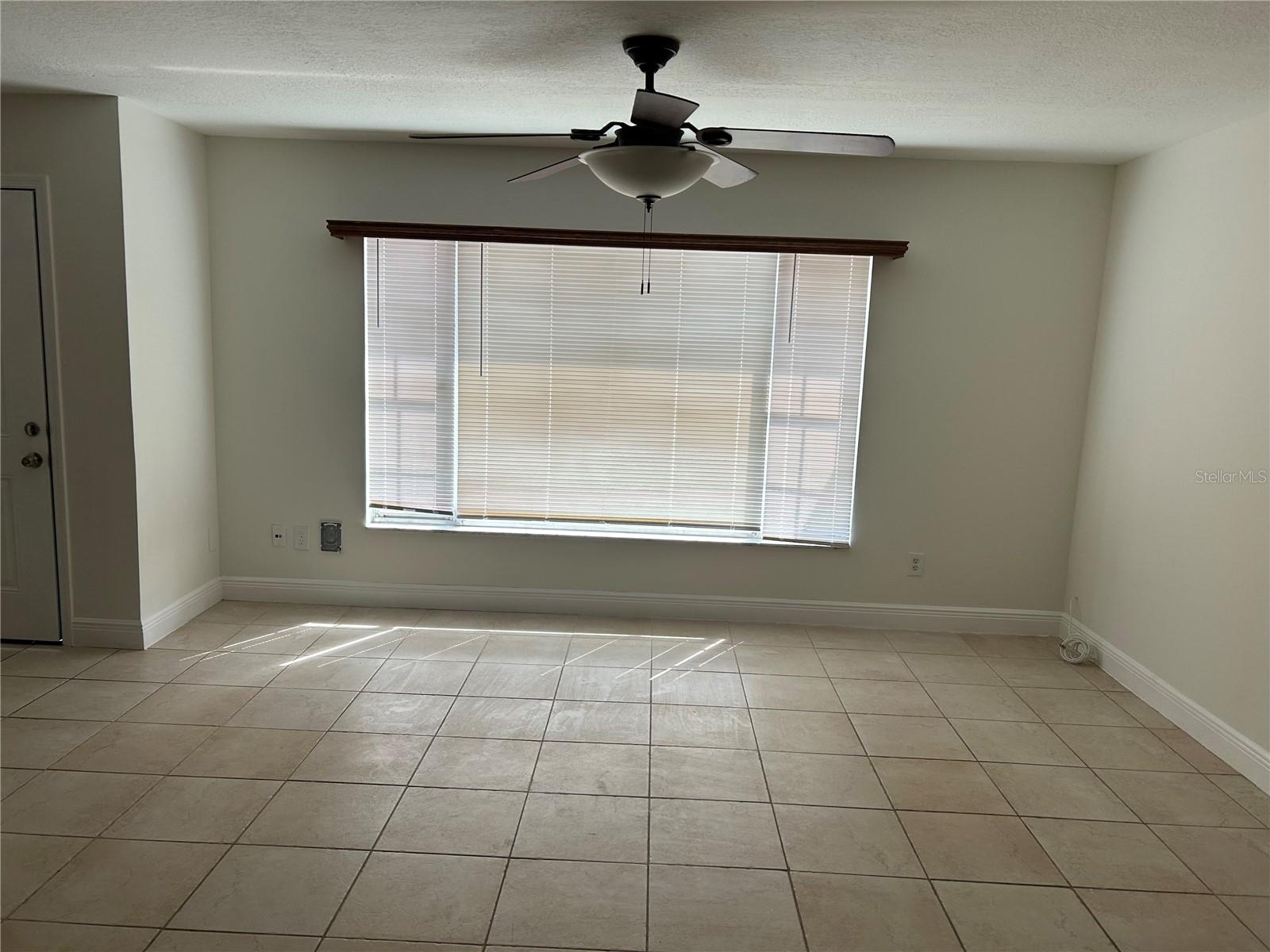 Image 10 of 22 For 1328 Highland Circle