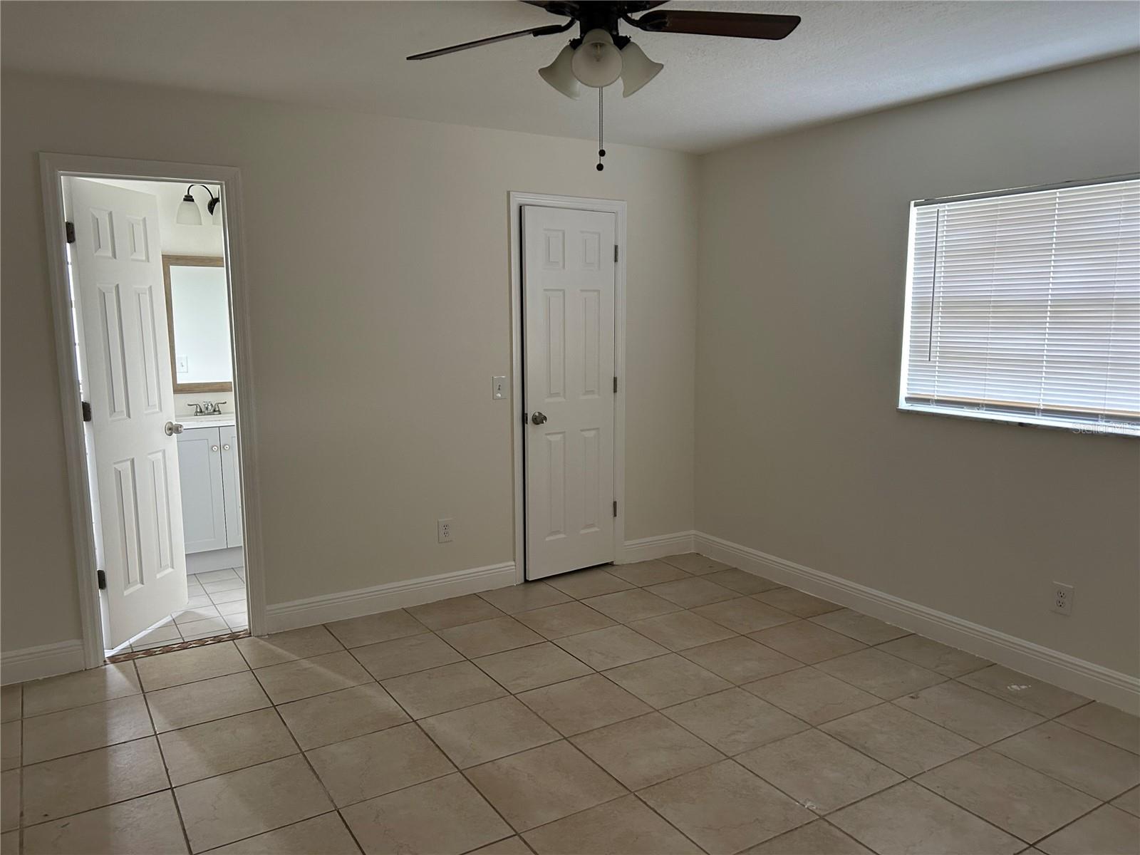 Image 15 of 22 For 1328 Highland Circle