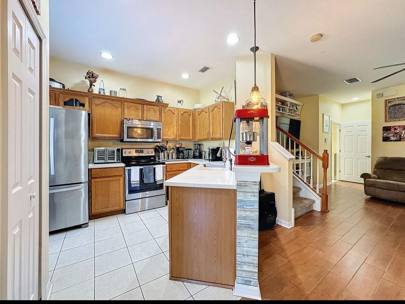 Image 12 of 29 For 11805 Castine Street