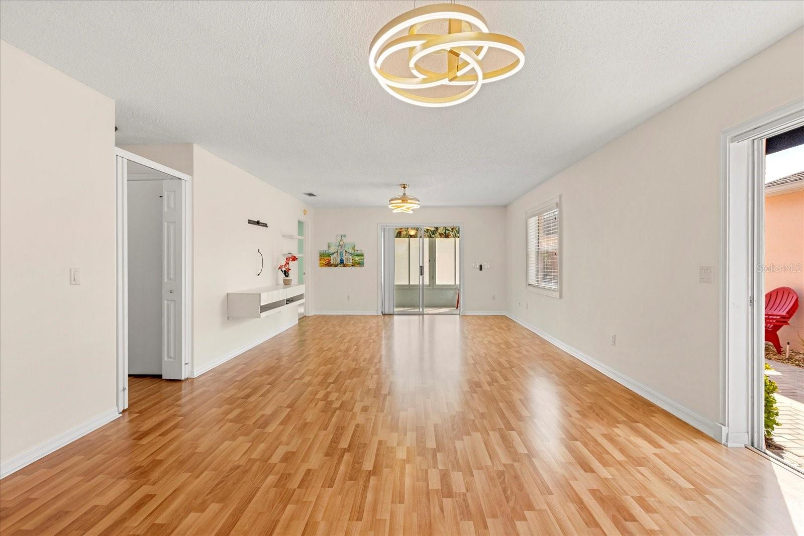 Image 10 of 42 For 613 Nuevo Leon Lane