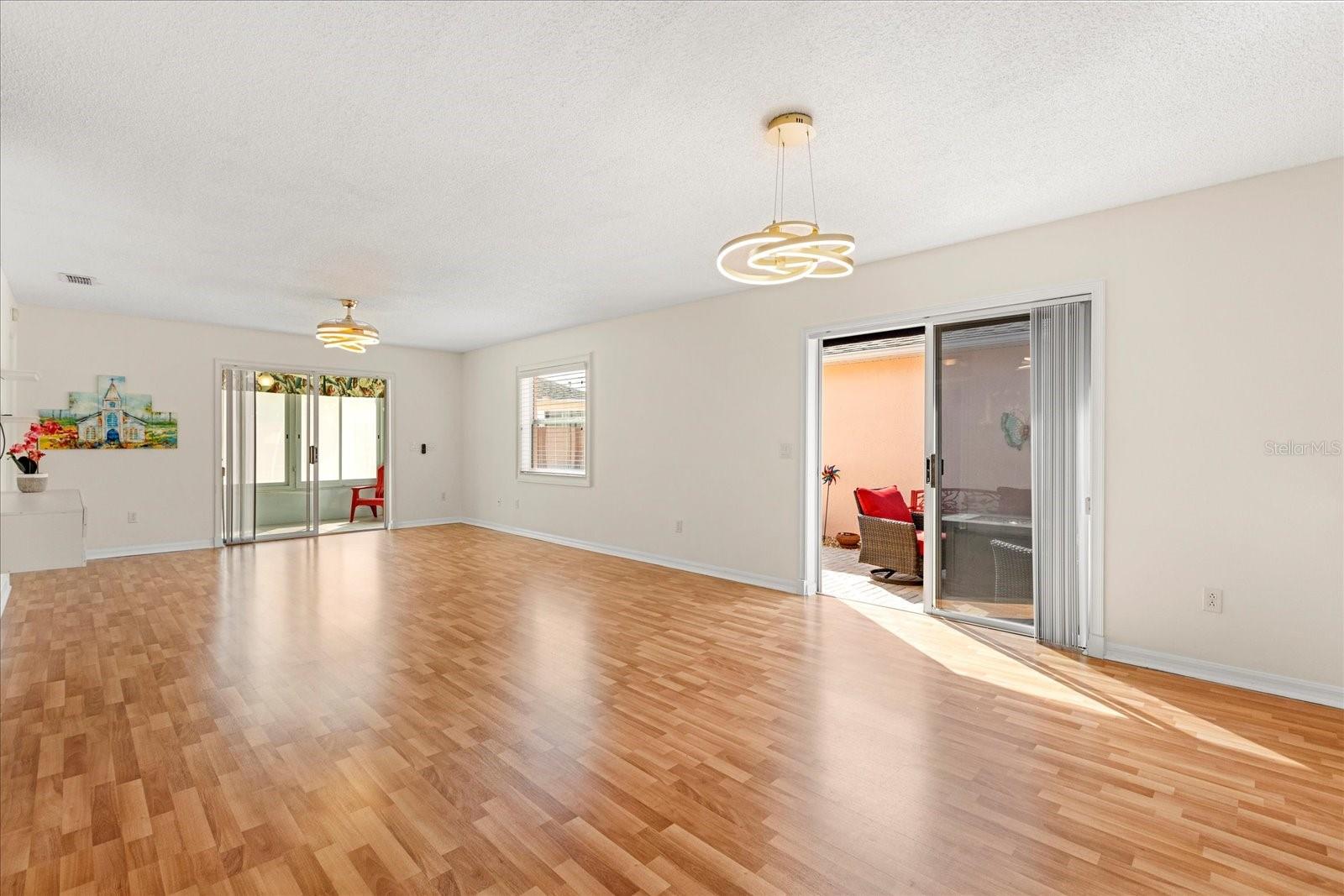 Image 11 of 42 For 613 Nuevo Leon Lane
