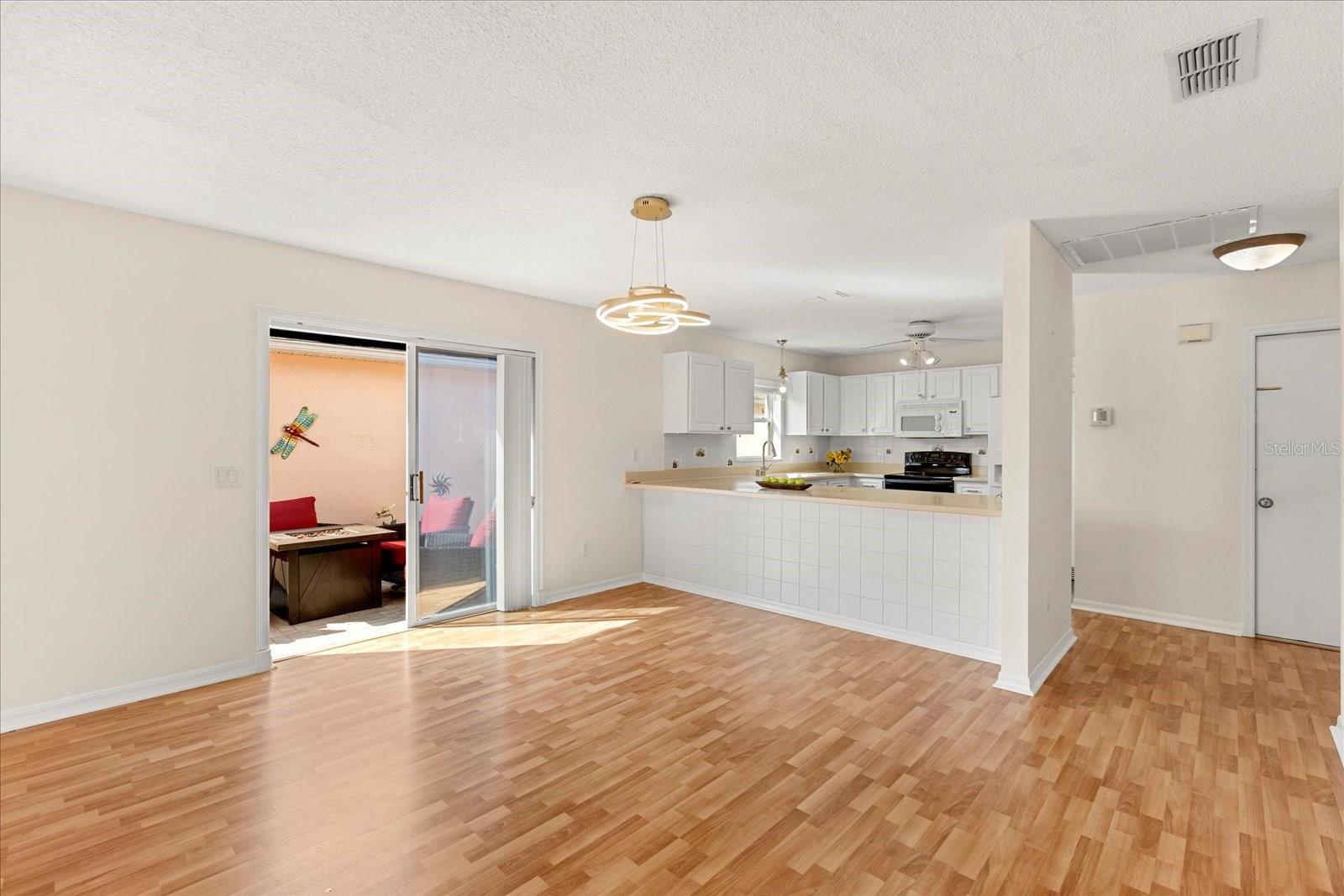 Image 14 of 42 For 613 Nuevo Leon Lane