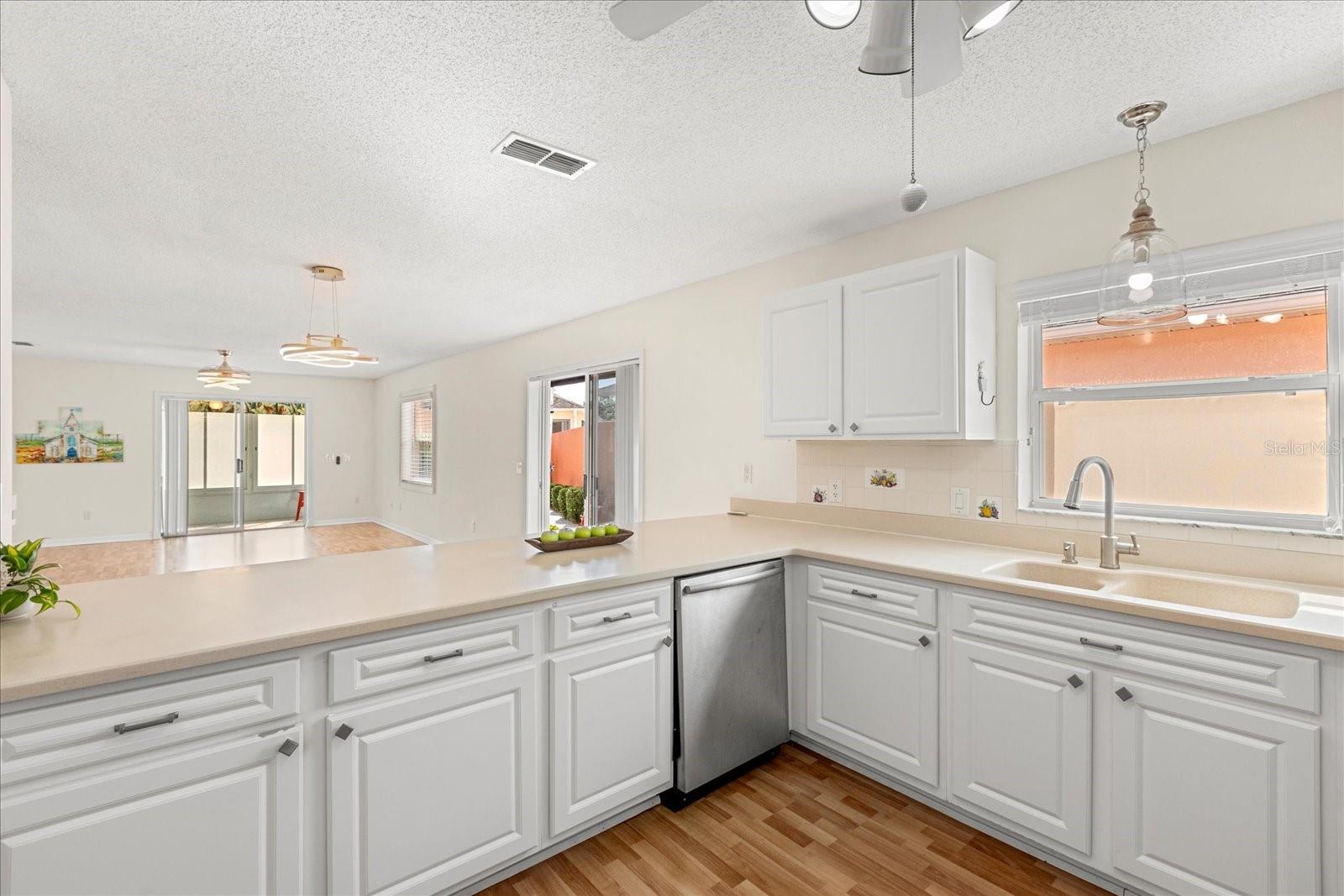 Image 3 of 42 For 613 Nuevo Leon Lane