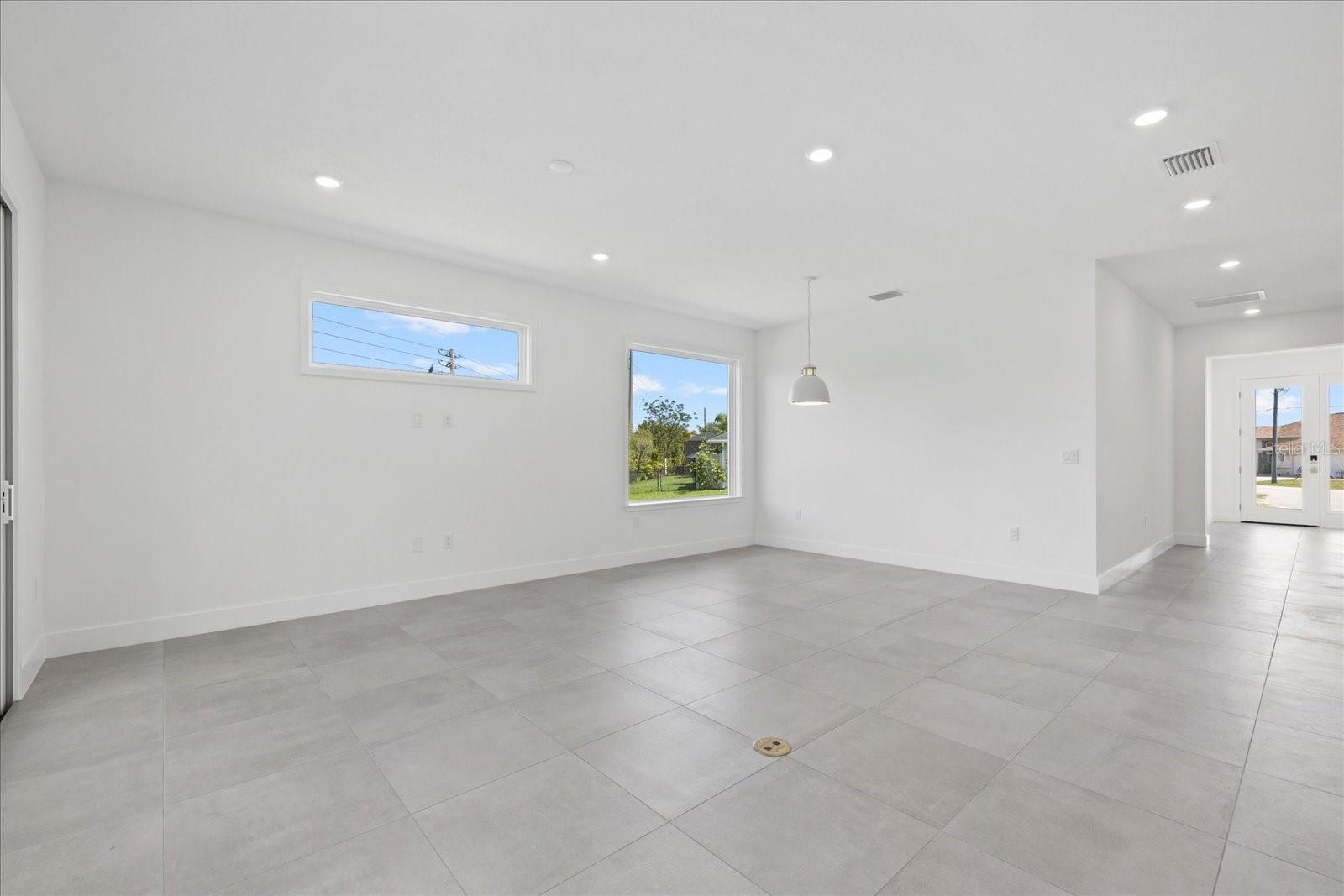 Image 16 of 44 For 7443 Seagrape Road
