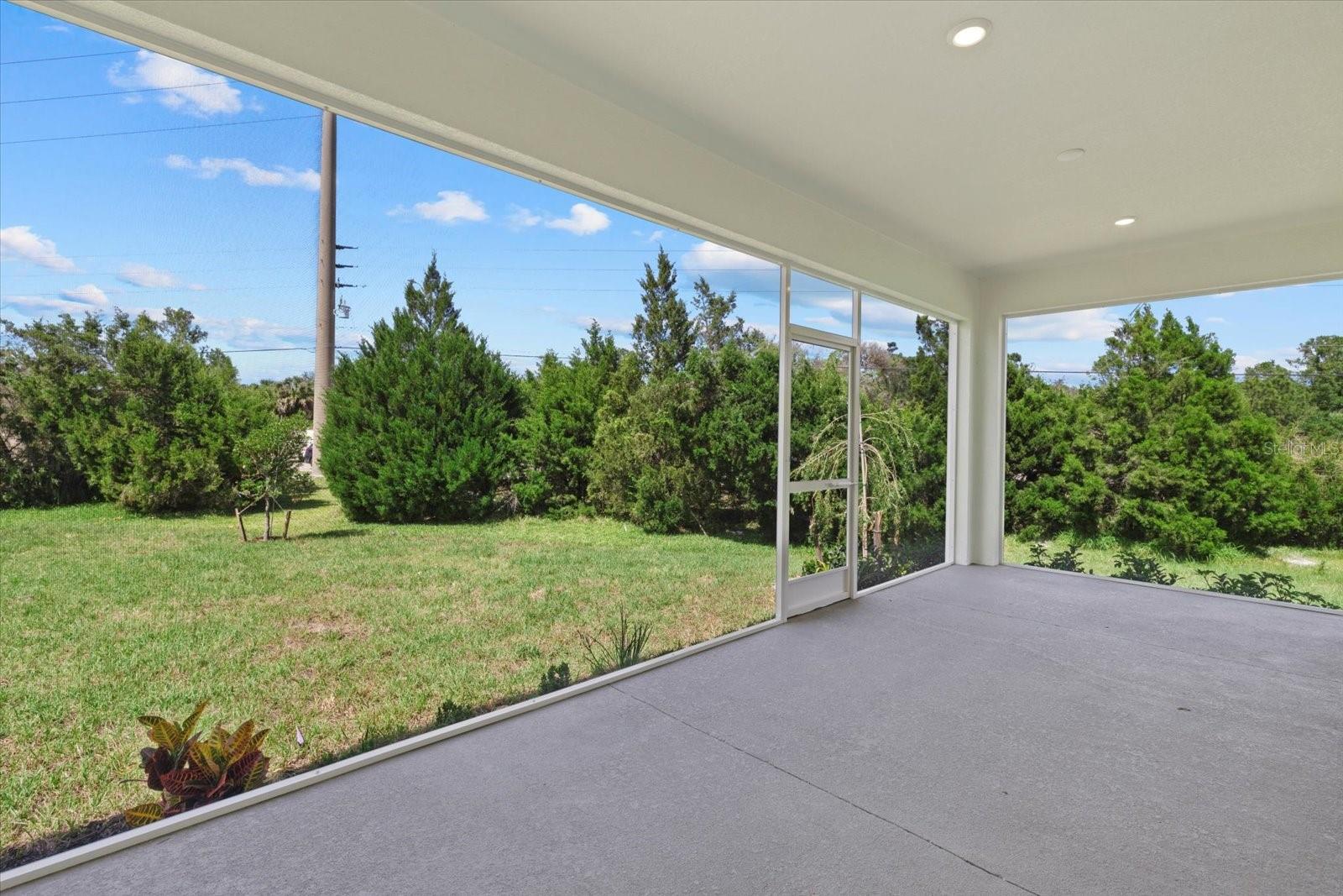 Image 31 of 44 For 7443 Seagrape Road