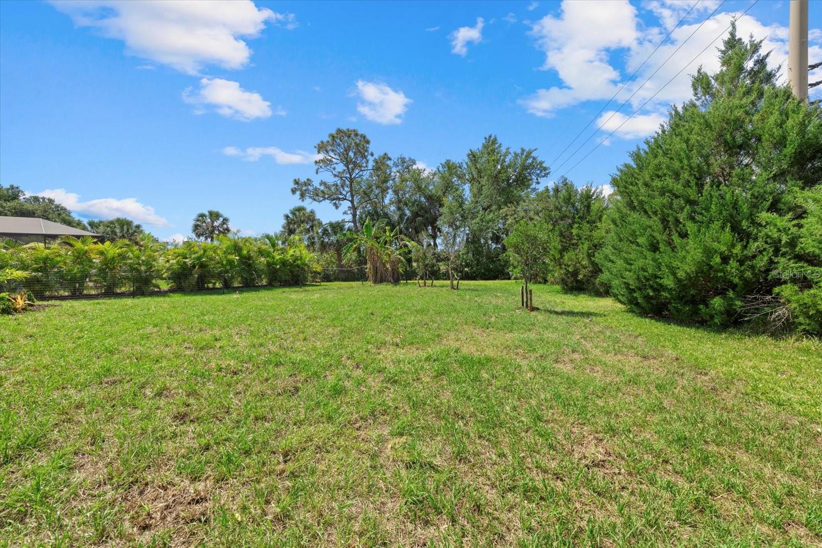 Image 33 of 44 For 7443 Seagrape Road