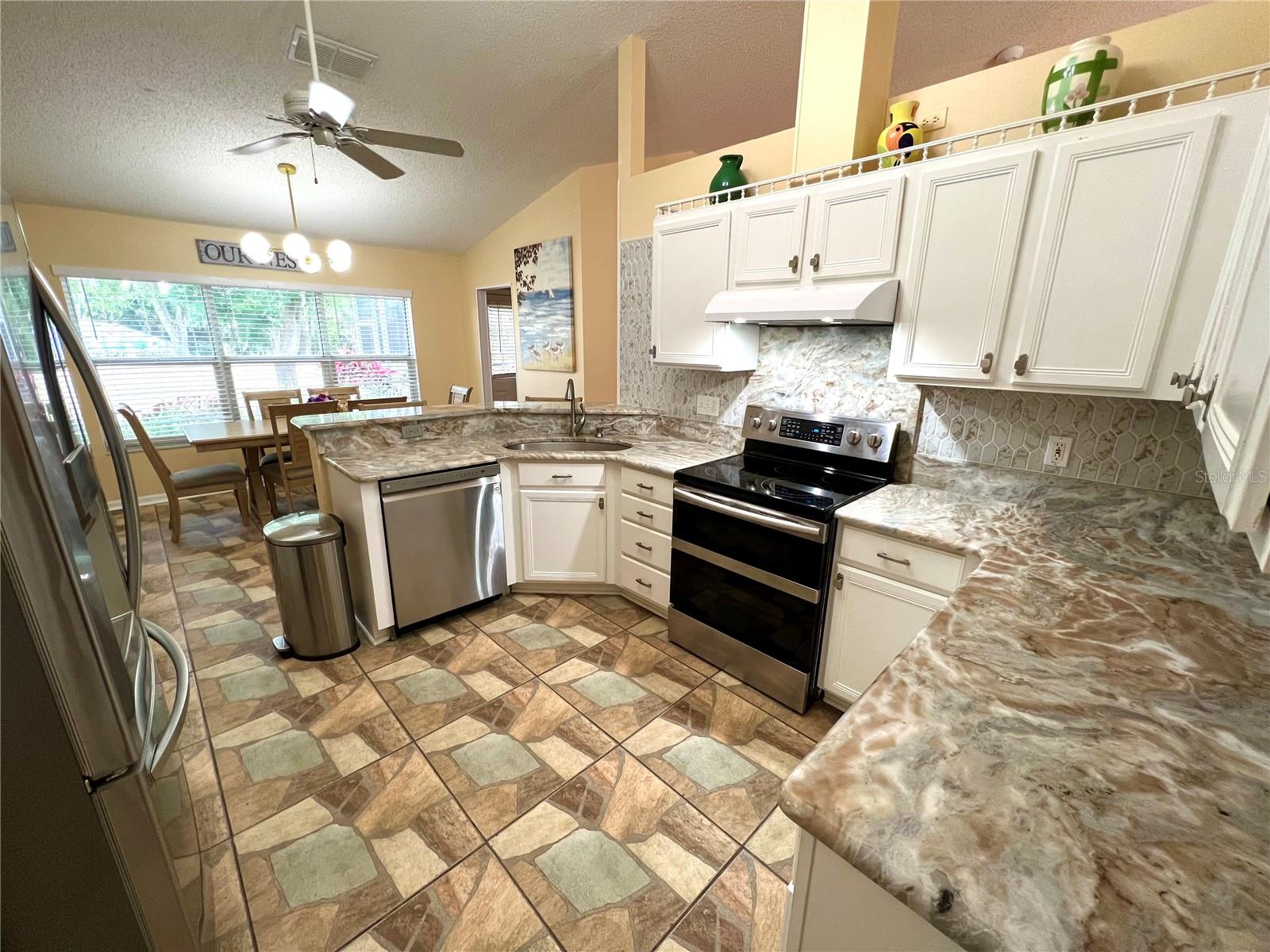 Image 5 of 21 For 4638 River Ridge Drive