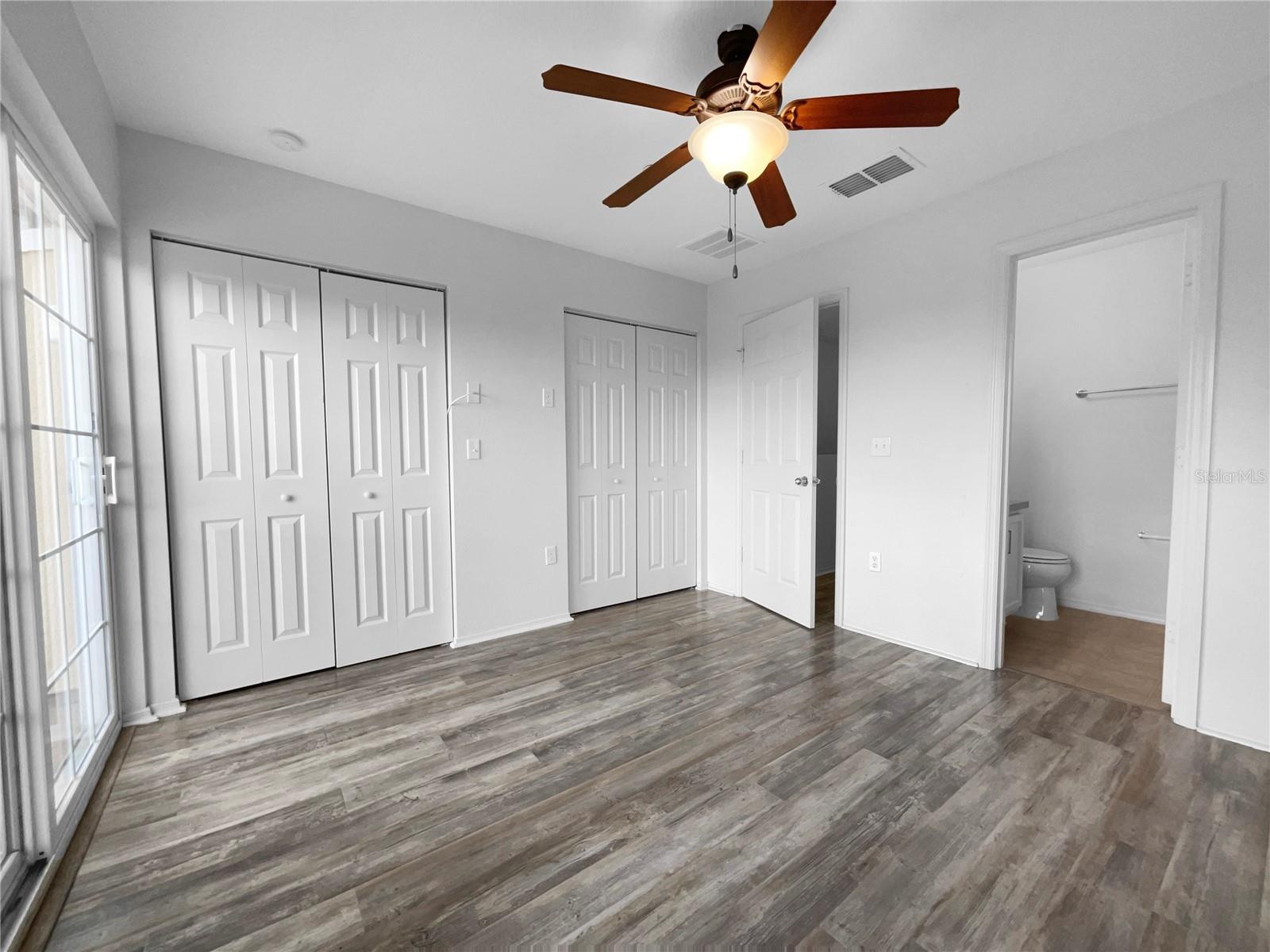 Image 11 of 22 For 8869 White Sage Loop 0