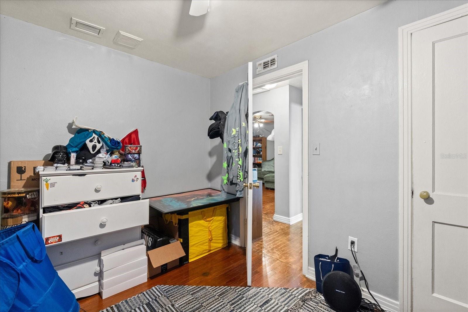 Image 13 of 26 For 1360 Formosa Avenue