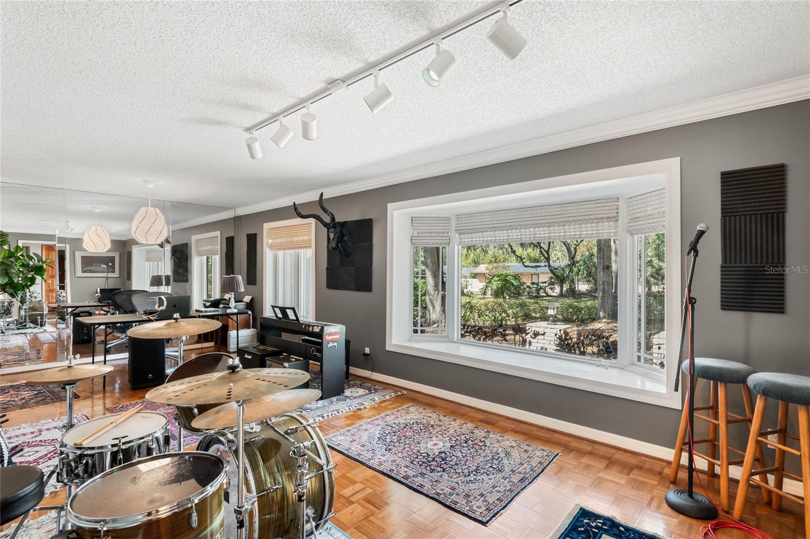 Image 13 of 50 For 9676 Wild Oak Drive