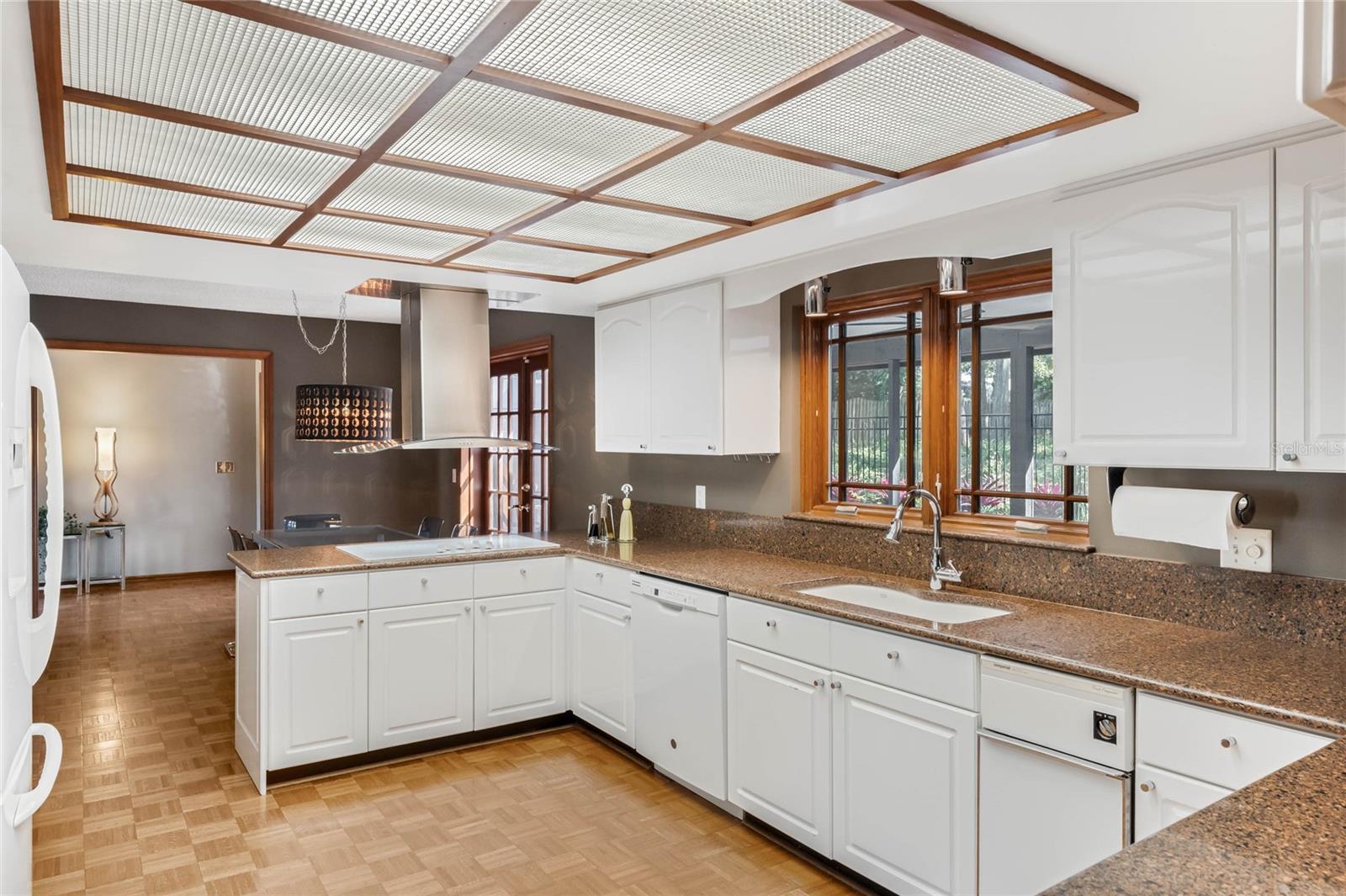 Image 15 of 50 For 9676 Wild Oak Drive