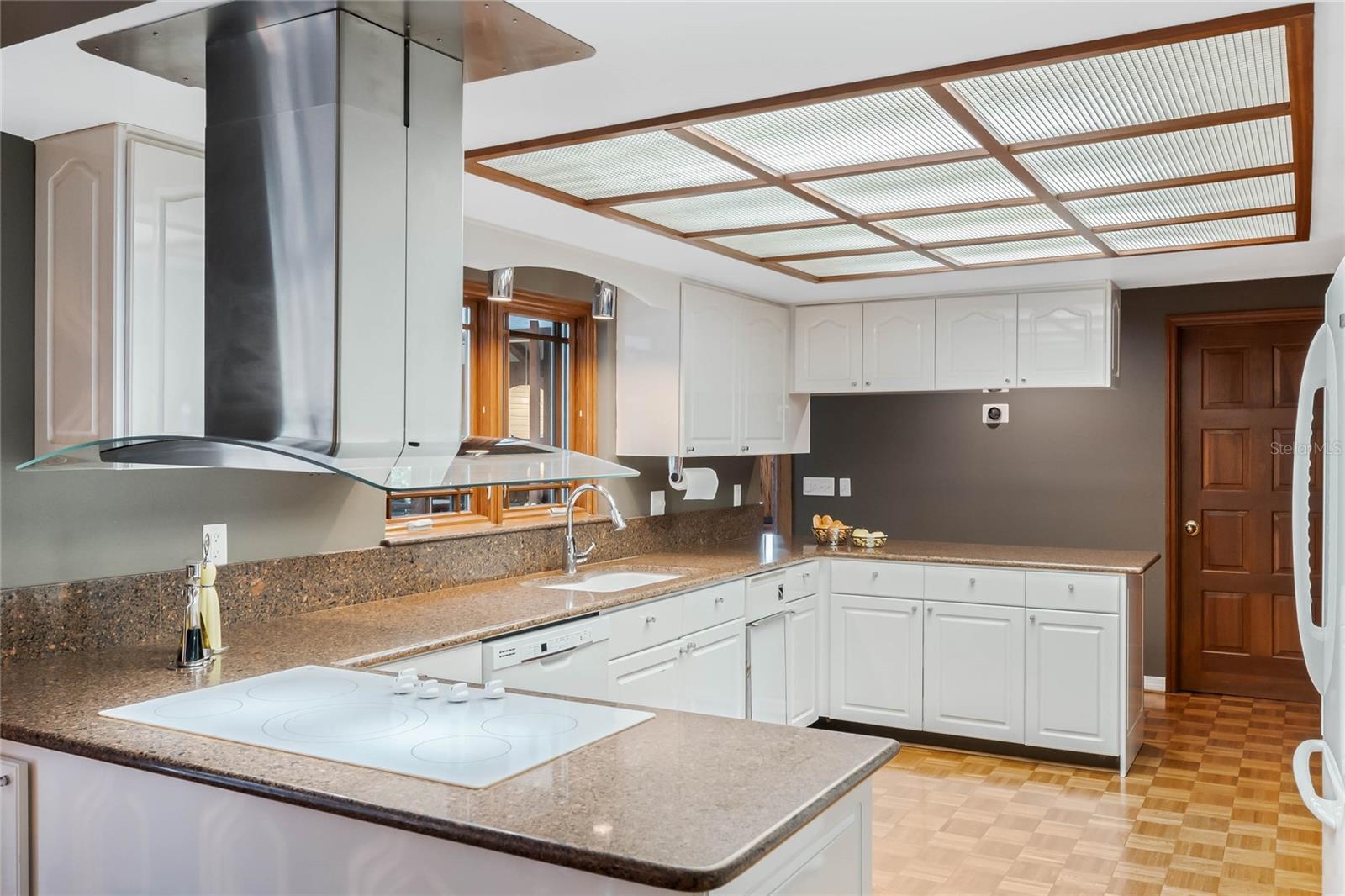 Image 17 of 50 For 9676 Wild Oak Drive