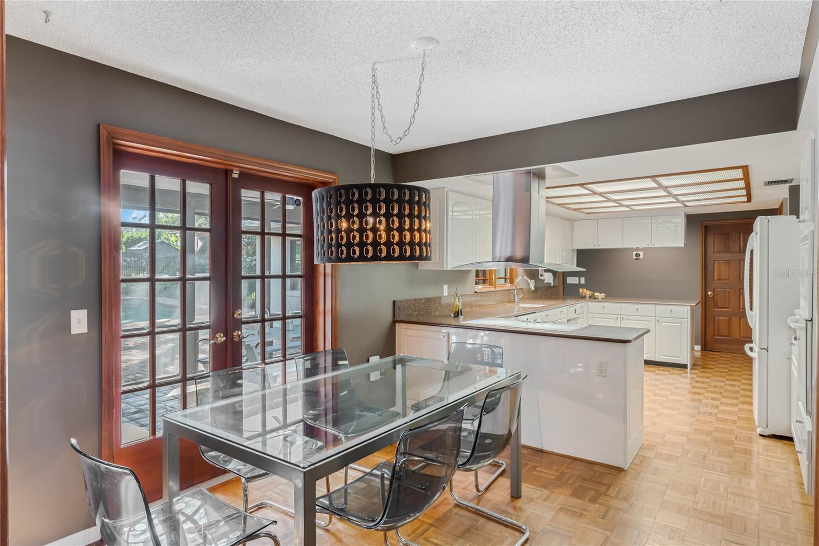 Image 18 of 50 For 9676 Wild Oak Drive