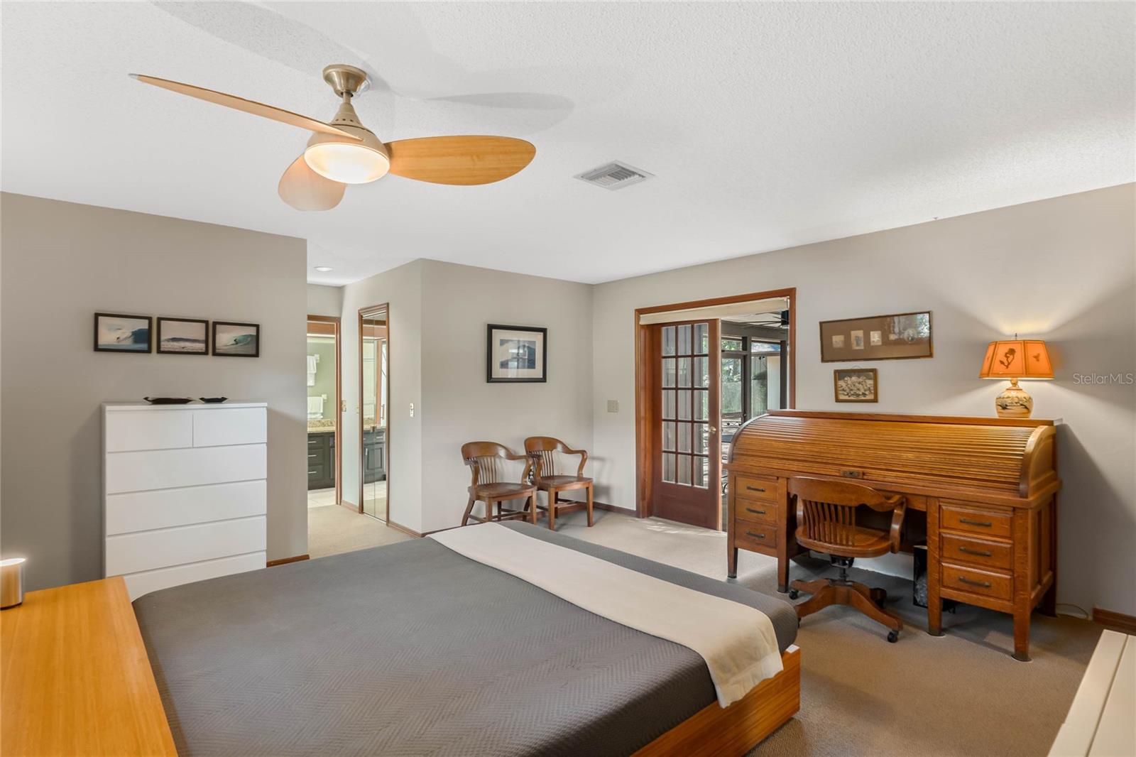 Image 22 of 50 For 9676 Wild Oak Drive