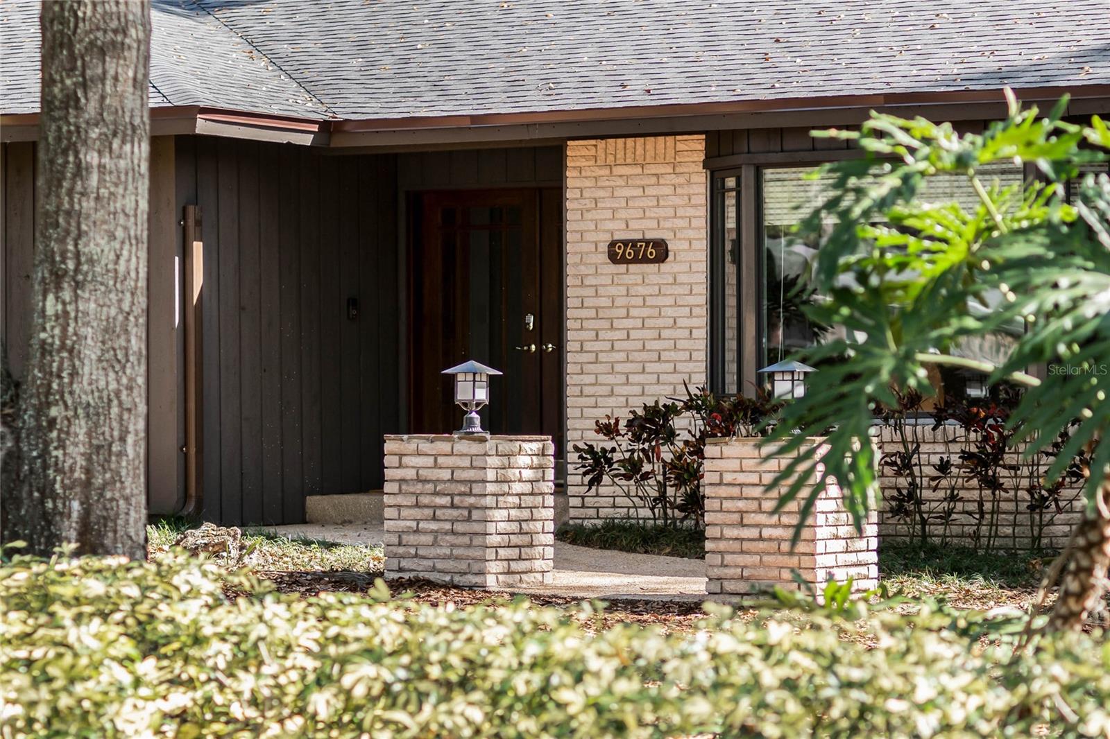 Image 3 of 50 For 9676 Wild Oak Drive