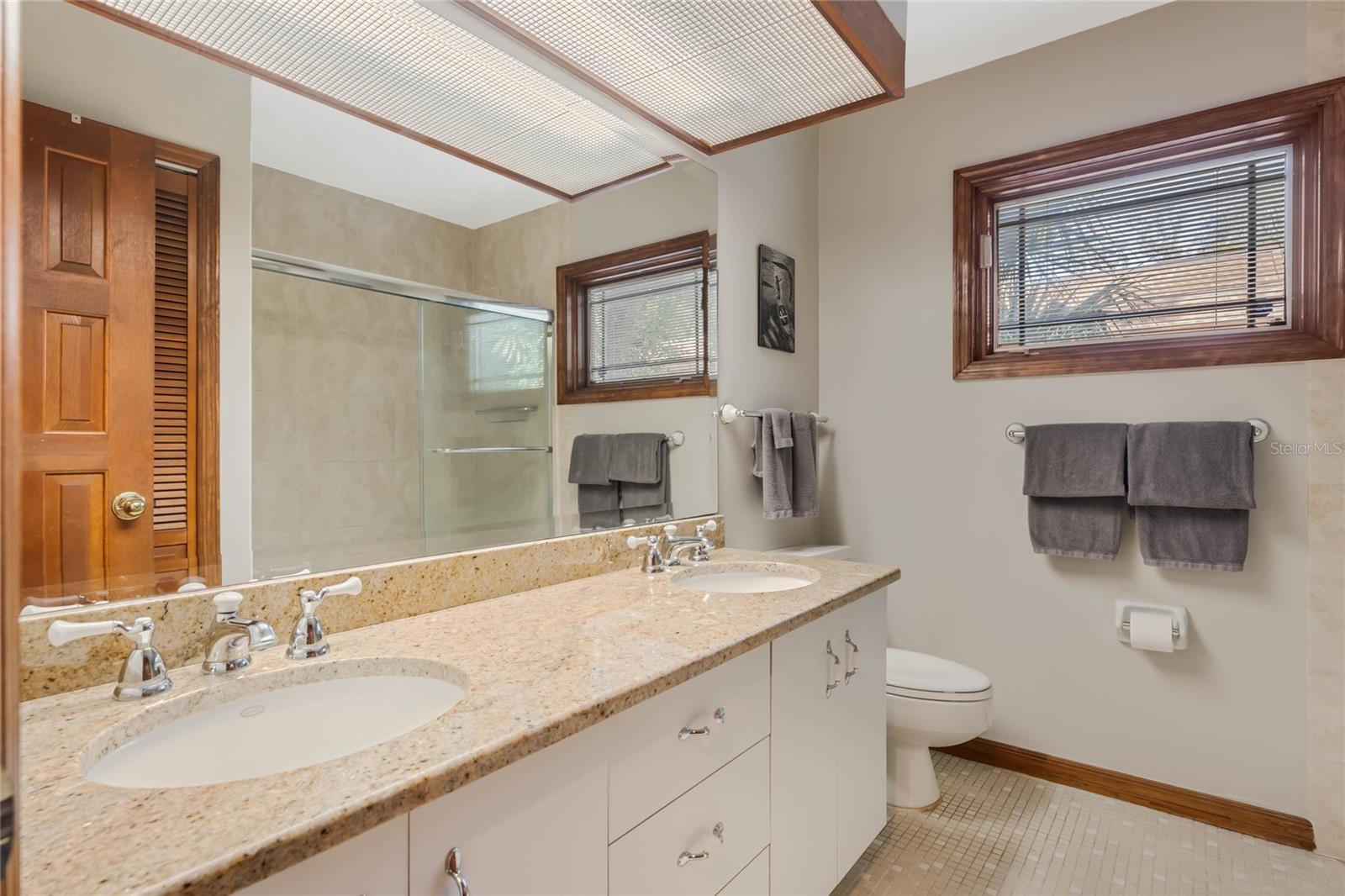 Image 31 of 50 For 9676 Wild Oak Drive