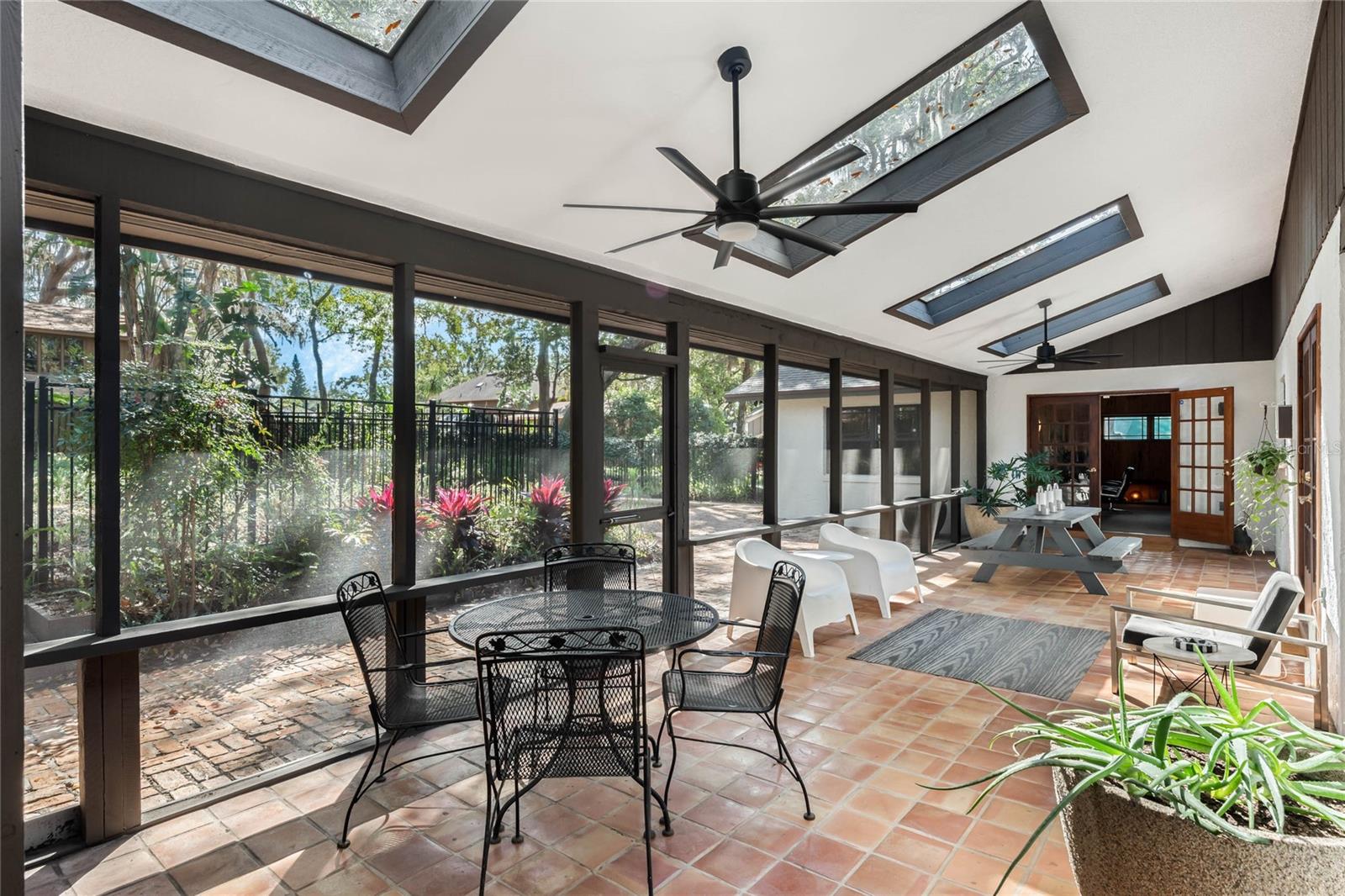 Image 34 of 50 For 9676 Wild Oak Drive