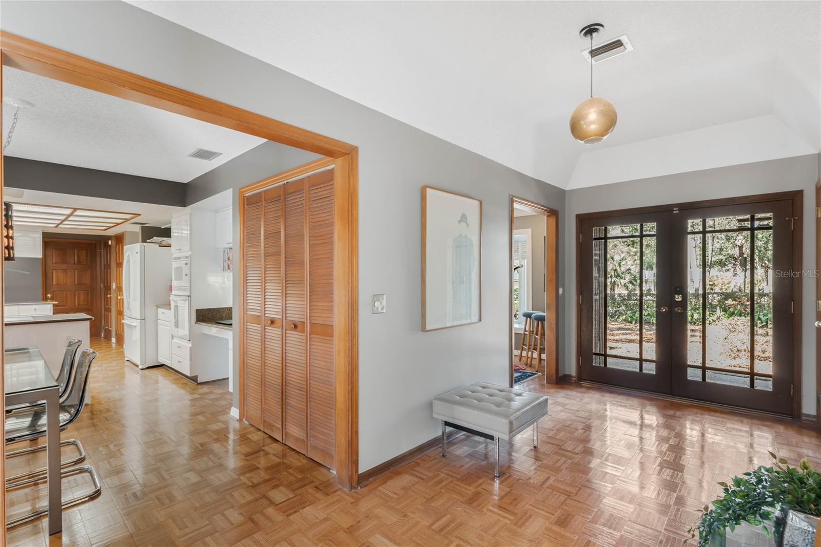 Image 5 of 50 For 9676 Wild Oak Drive