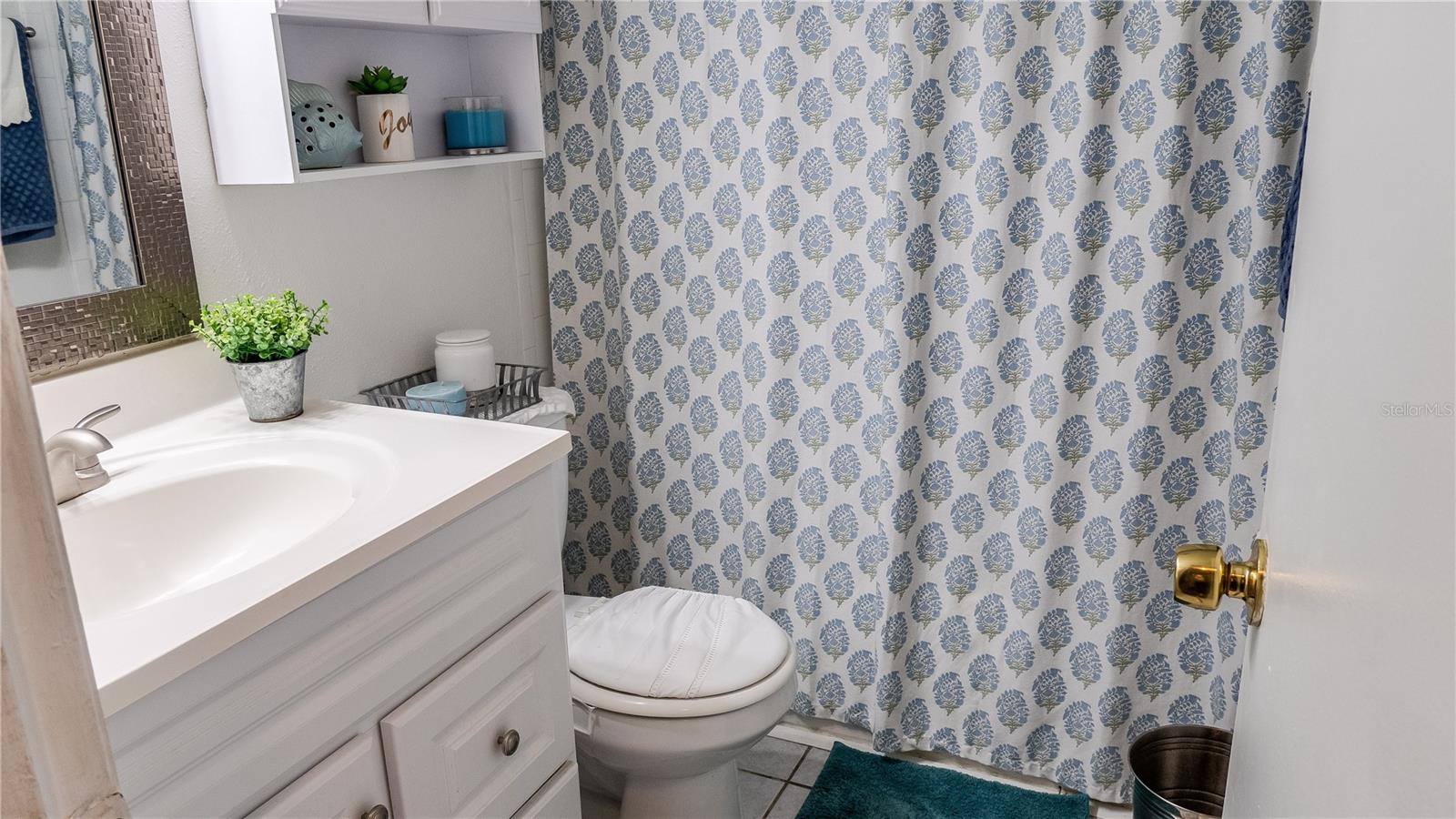 Image 10 of 13 For 293 Scottsdale Square 293