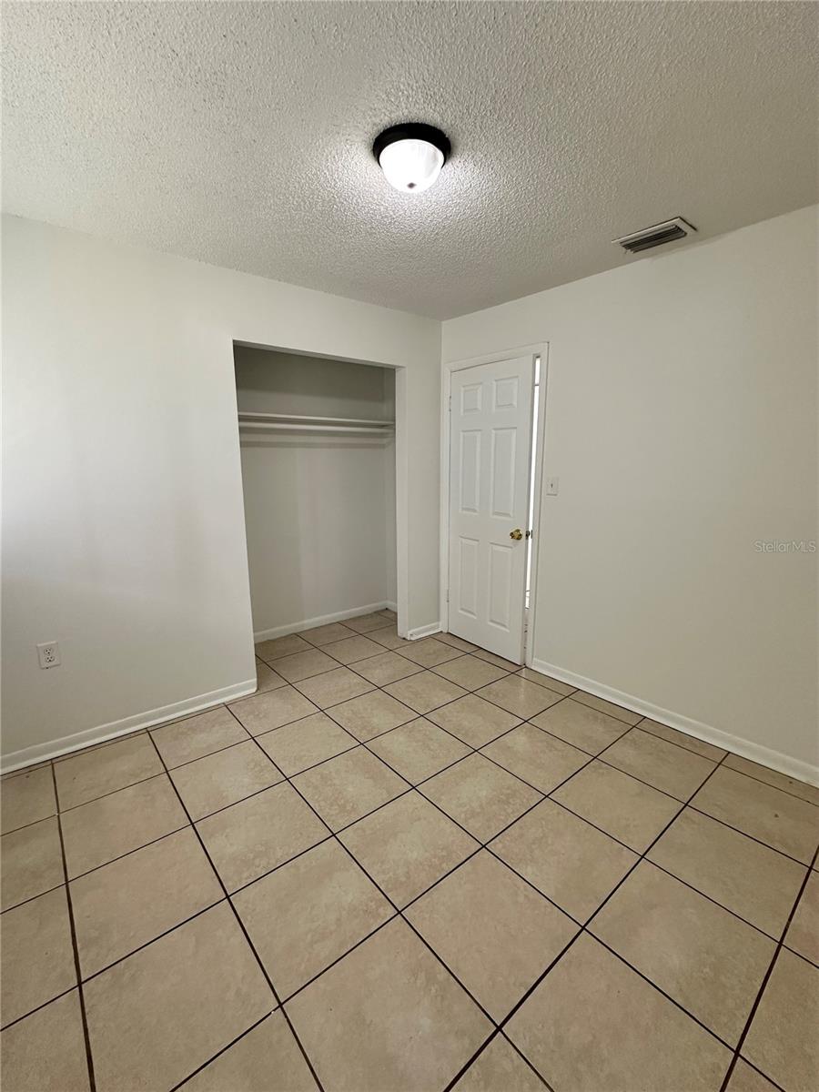 Image 10 of 13 For 1406 Heber Circle