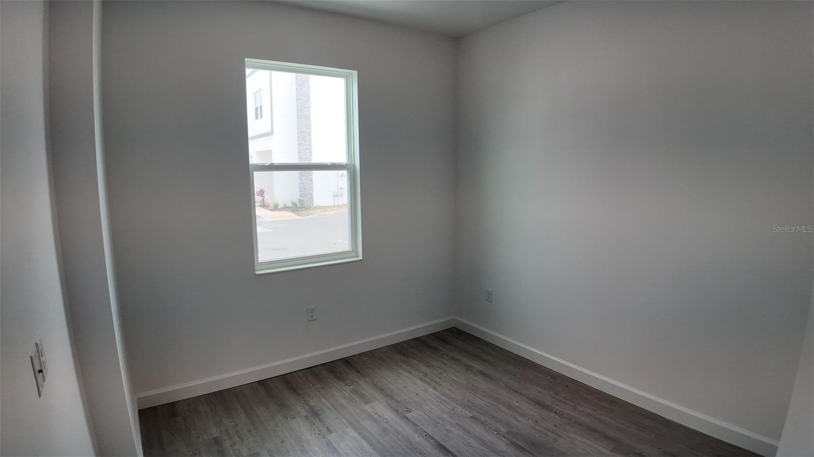 Image 12 of 25 For 420 Famagusta Drive