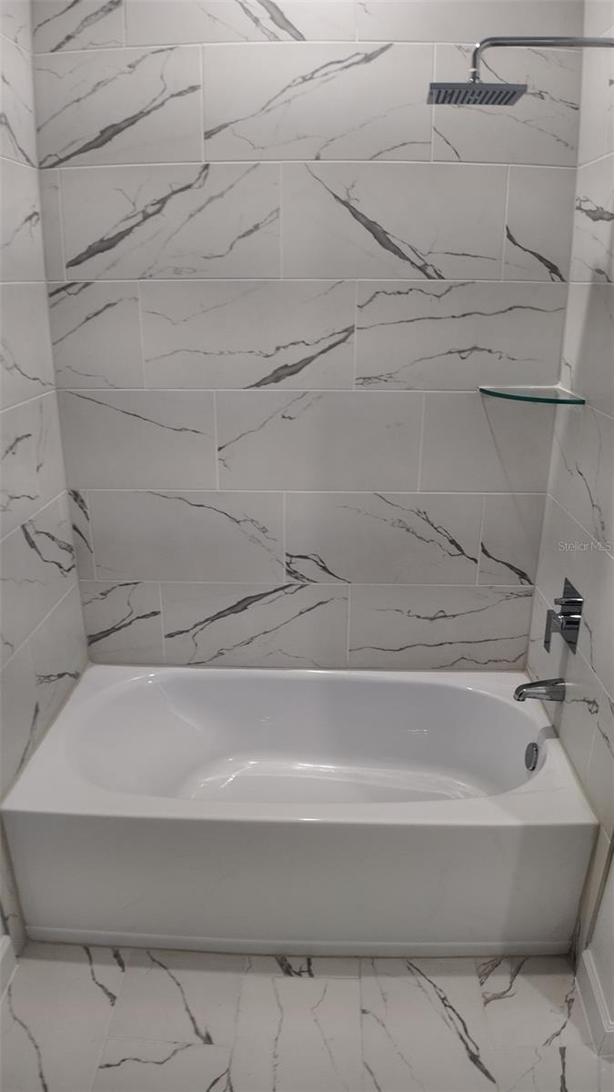 Image 19 of 25 For 420 Famagusta Drive