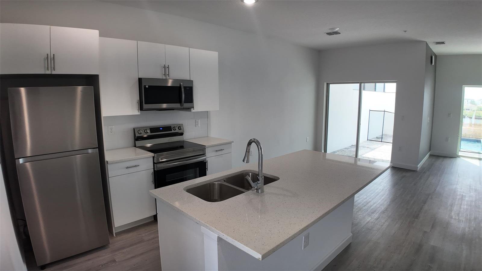 Image 7 of 25 For 420 Famagusta Drive