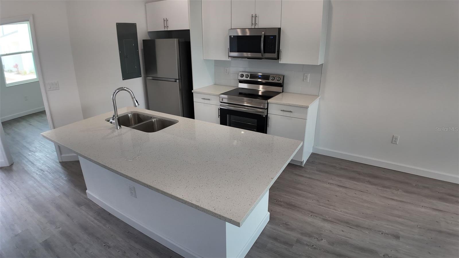 Image 8 of 25 For 420 Famagusta Drive