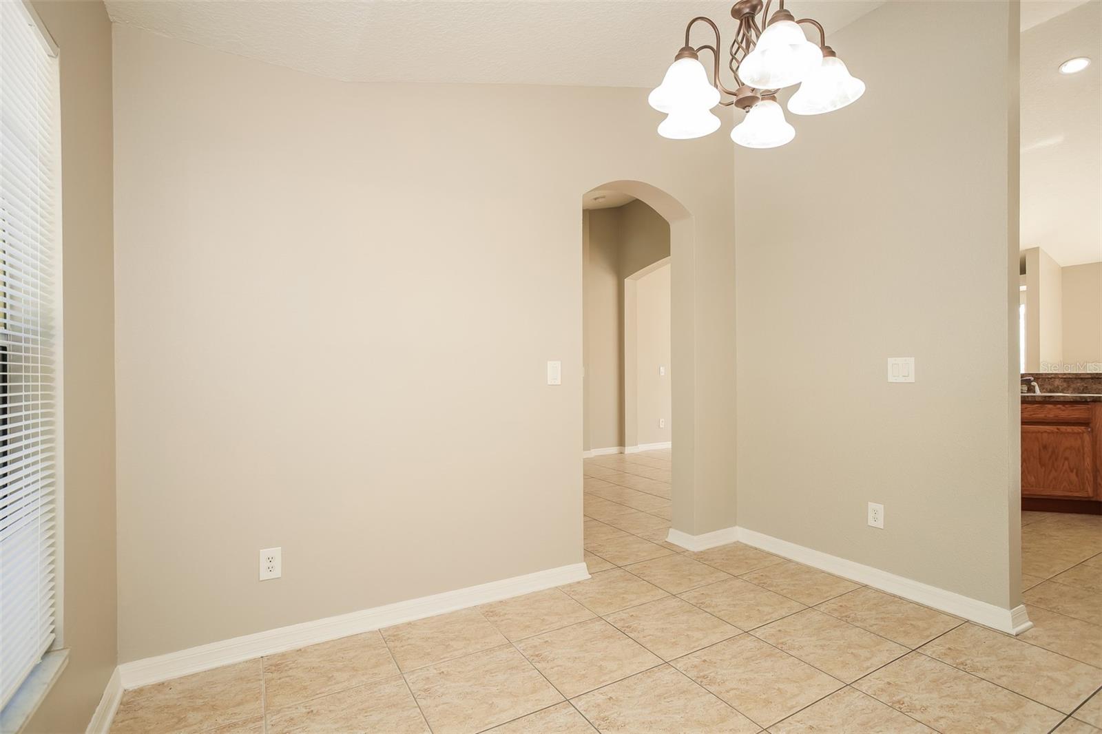 Image 5 of 16 For 919 Cumbran Lane
