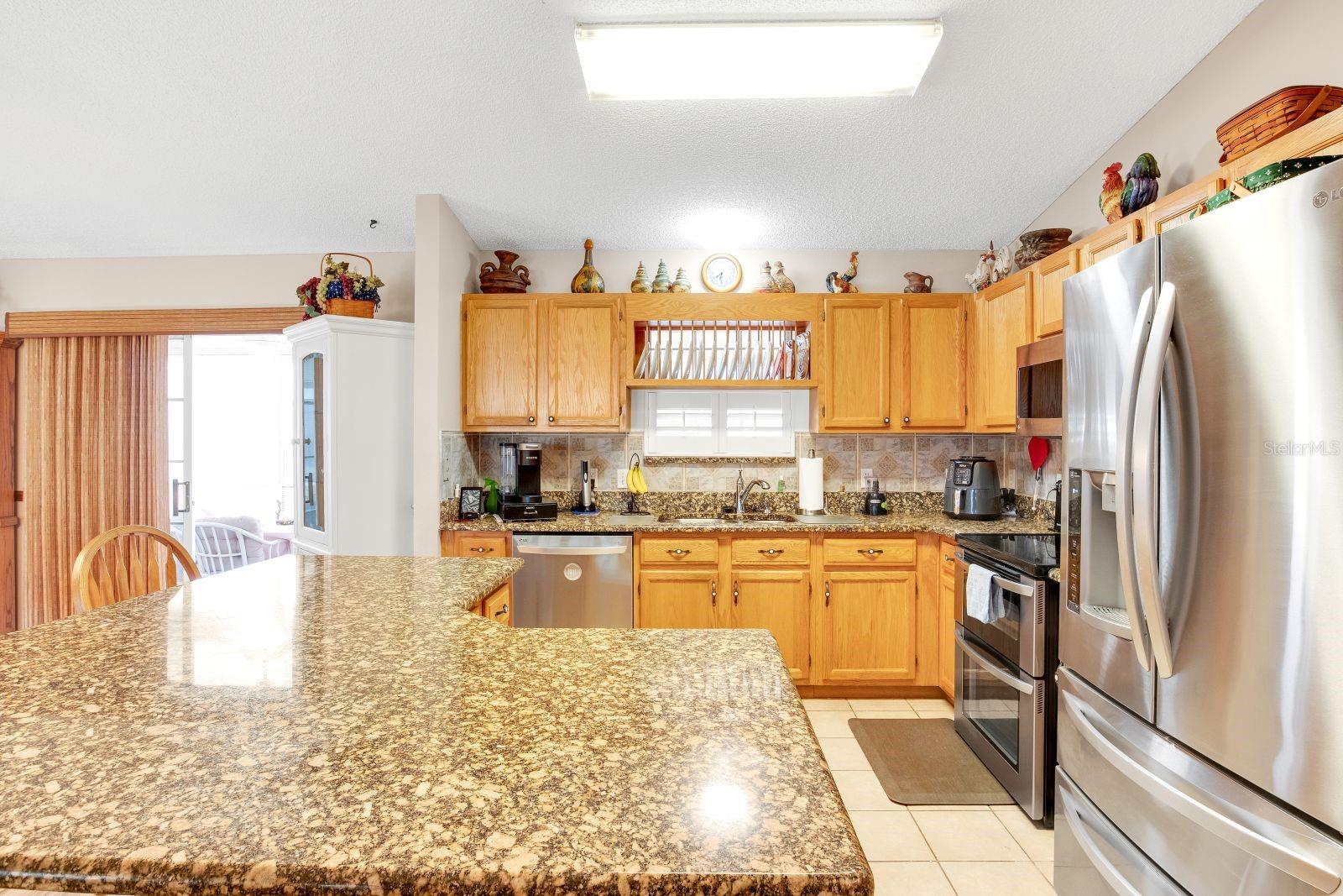 Image 10 of 34 For 1502 El Paso Way
