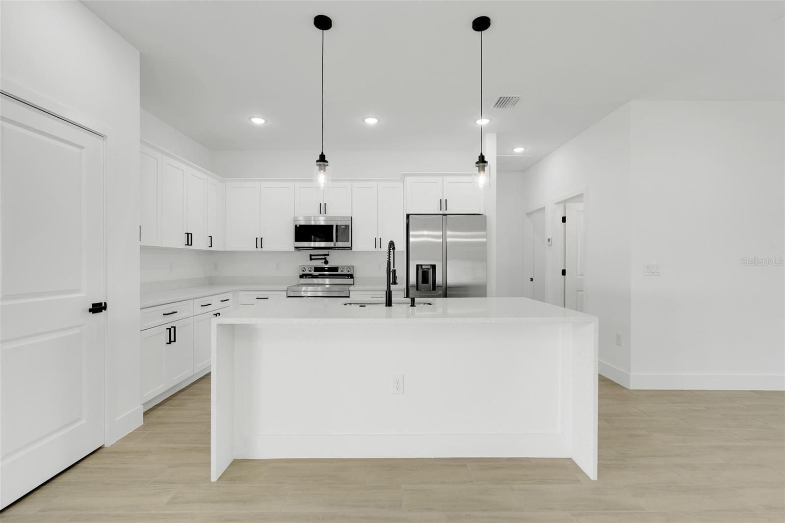 Image 10 of 38 For 337 Jacksonville Court