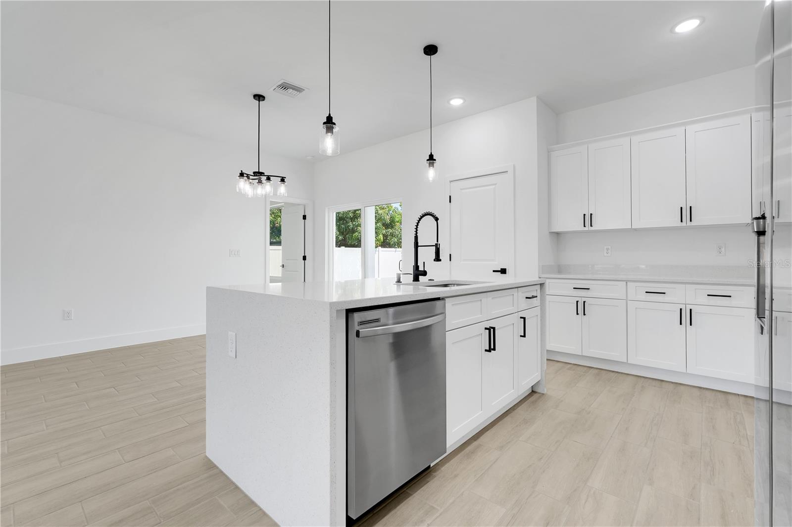 Image 13 of 38 For 337 Jacksonville Court