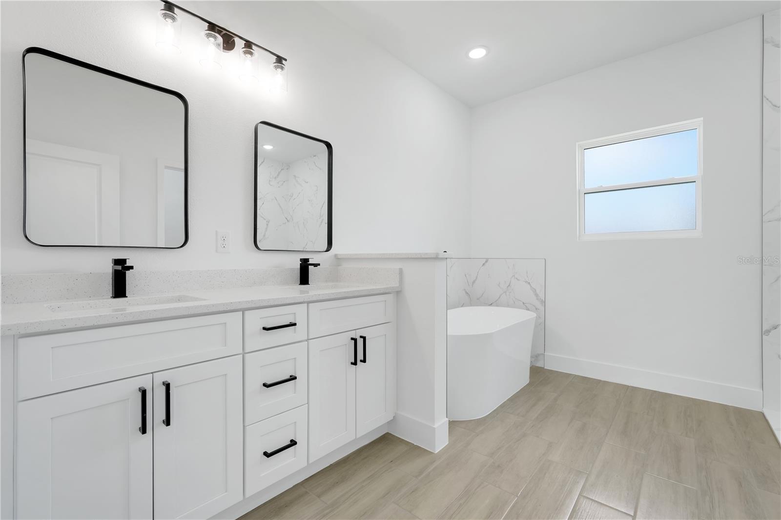 Image 19 of 38 For 337 Jacksonville Court