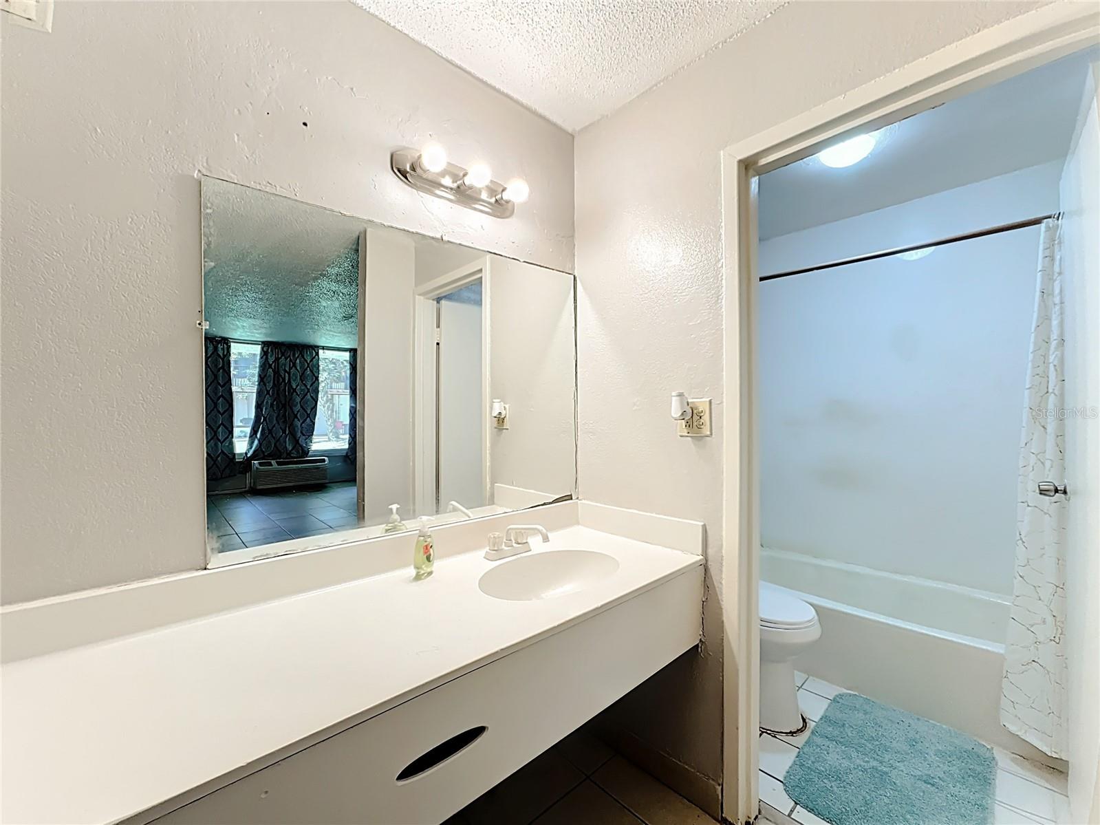 Image 15 of 31 For 7900 Orange Blossom Trail 1108 & 208