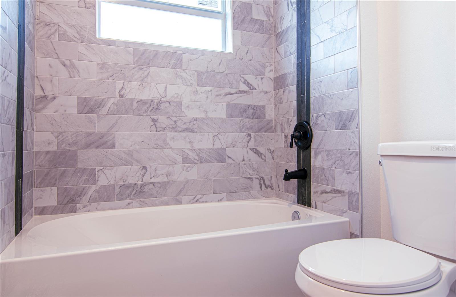Image 21 of 26 For 10235 Stonecrop Avenue