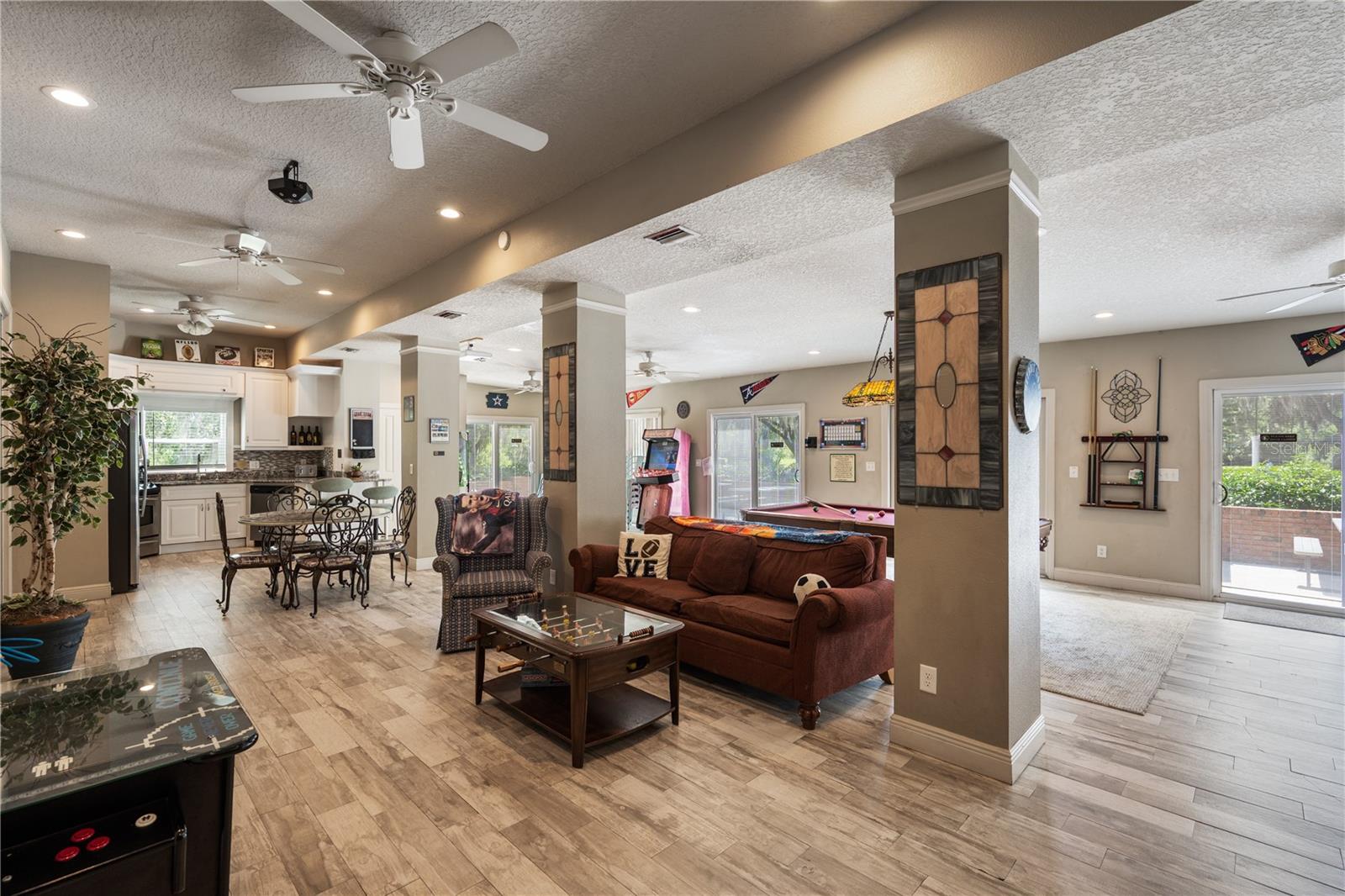 Image 17 of 54 For 11450 Nellie Oaks Bend