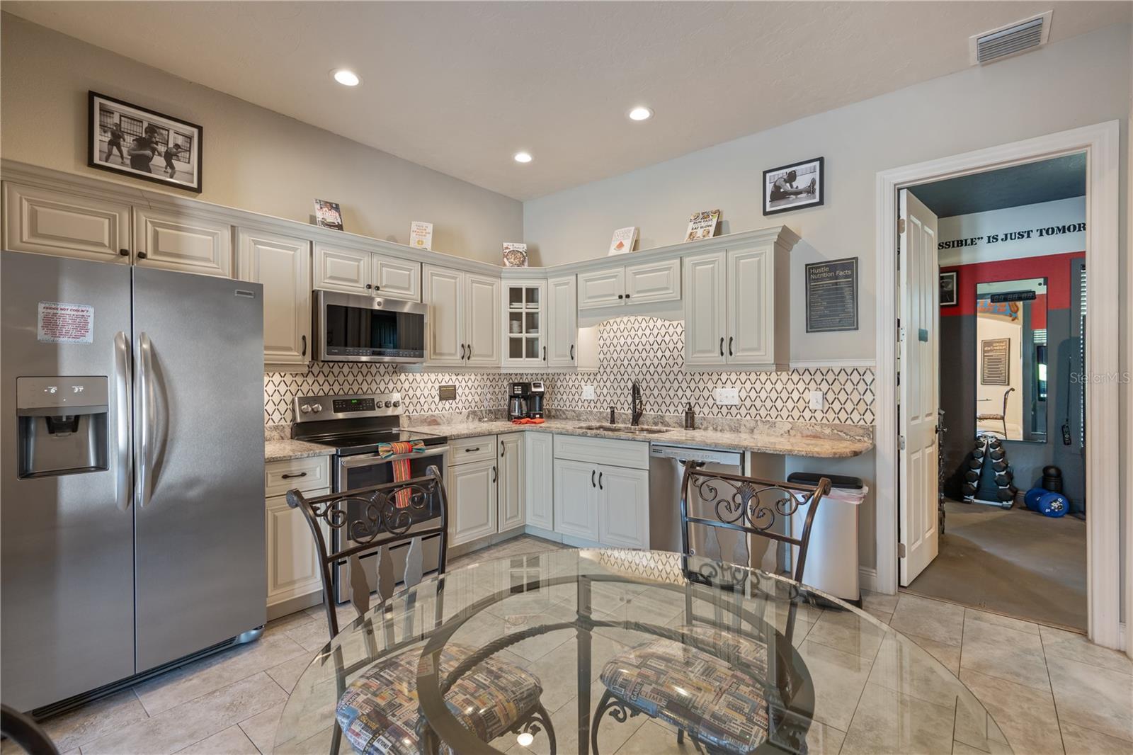 Image 19 of 54 For 11450 Nellie Oaks Bend