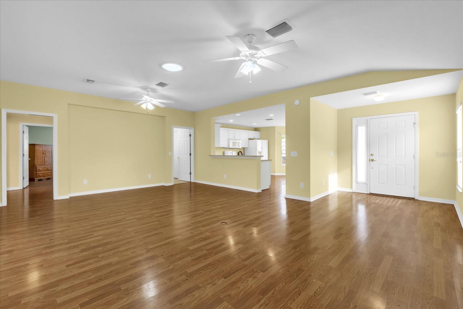 Image 7 of 35 For 8602 133rd Lane