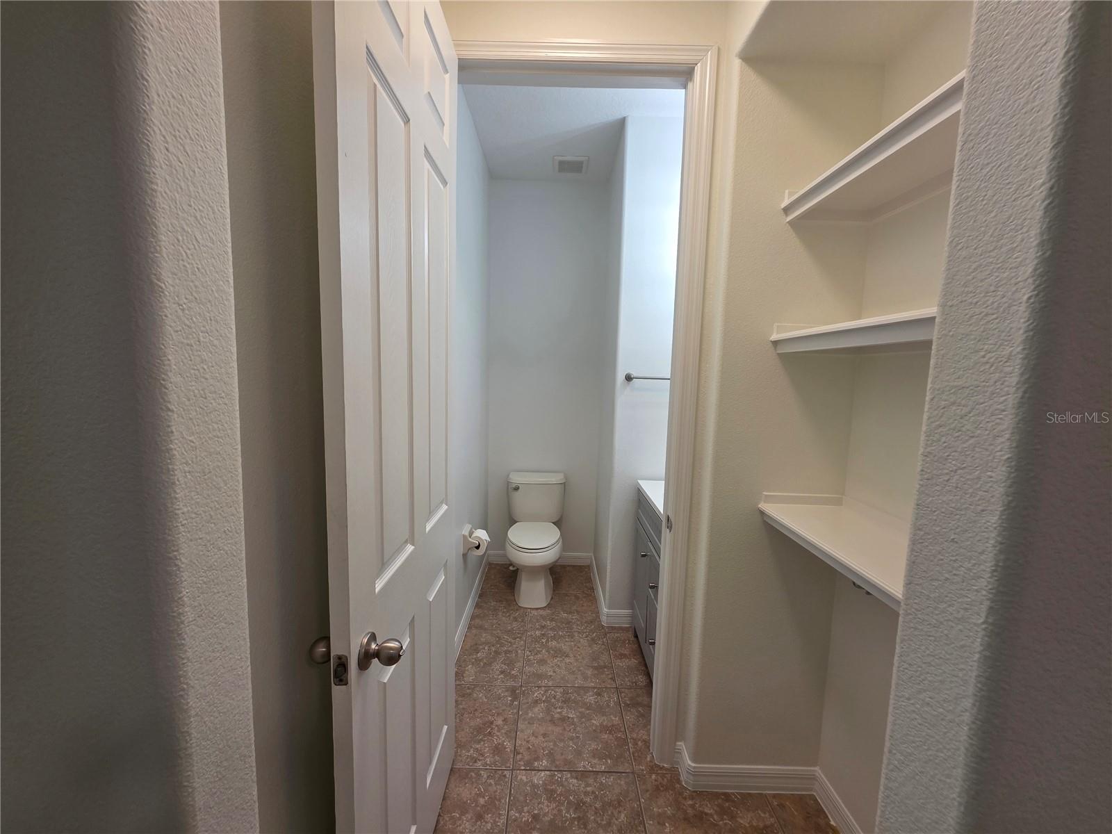 Image 31 of 58 For 9464 Tawnyberry Street