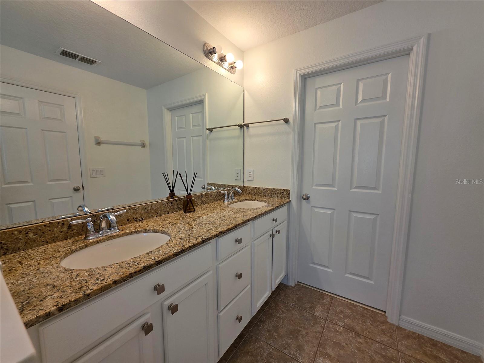 Image 45 of 58 For 9464 Tawnyberry Street