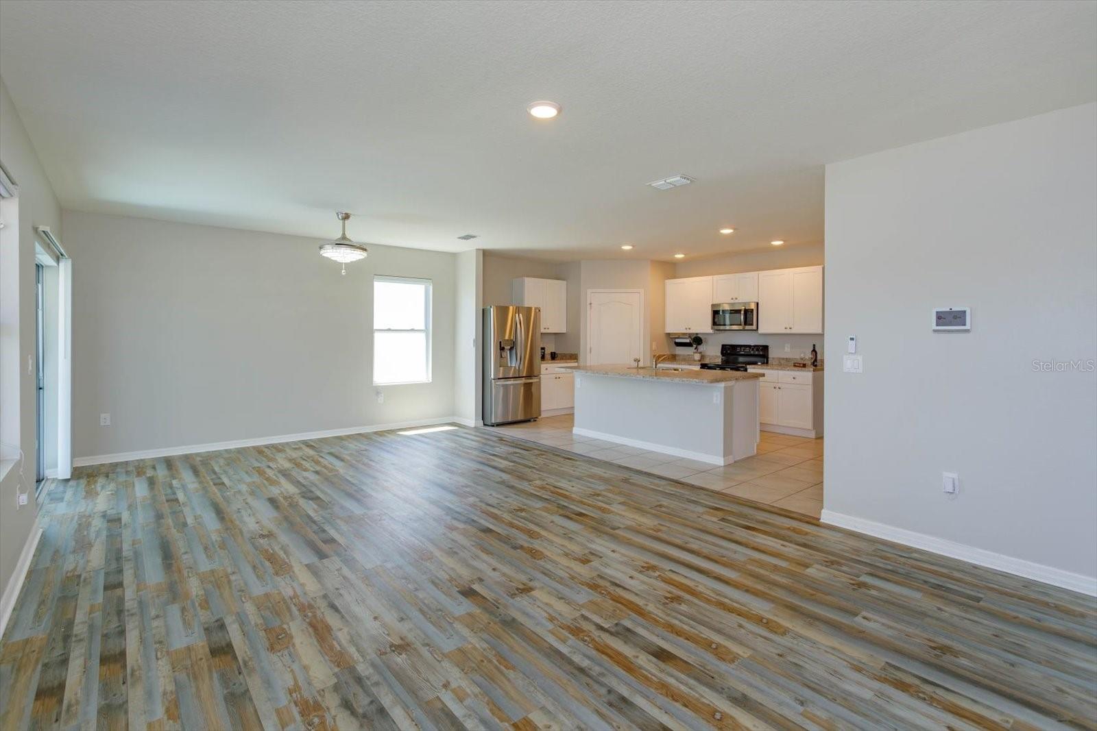 Image 15 of 34 For 2987 Gibraltar Boulevard